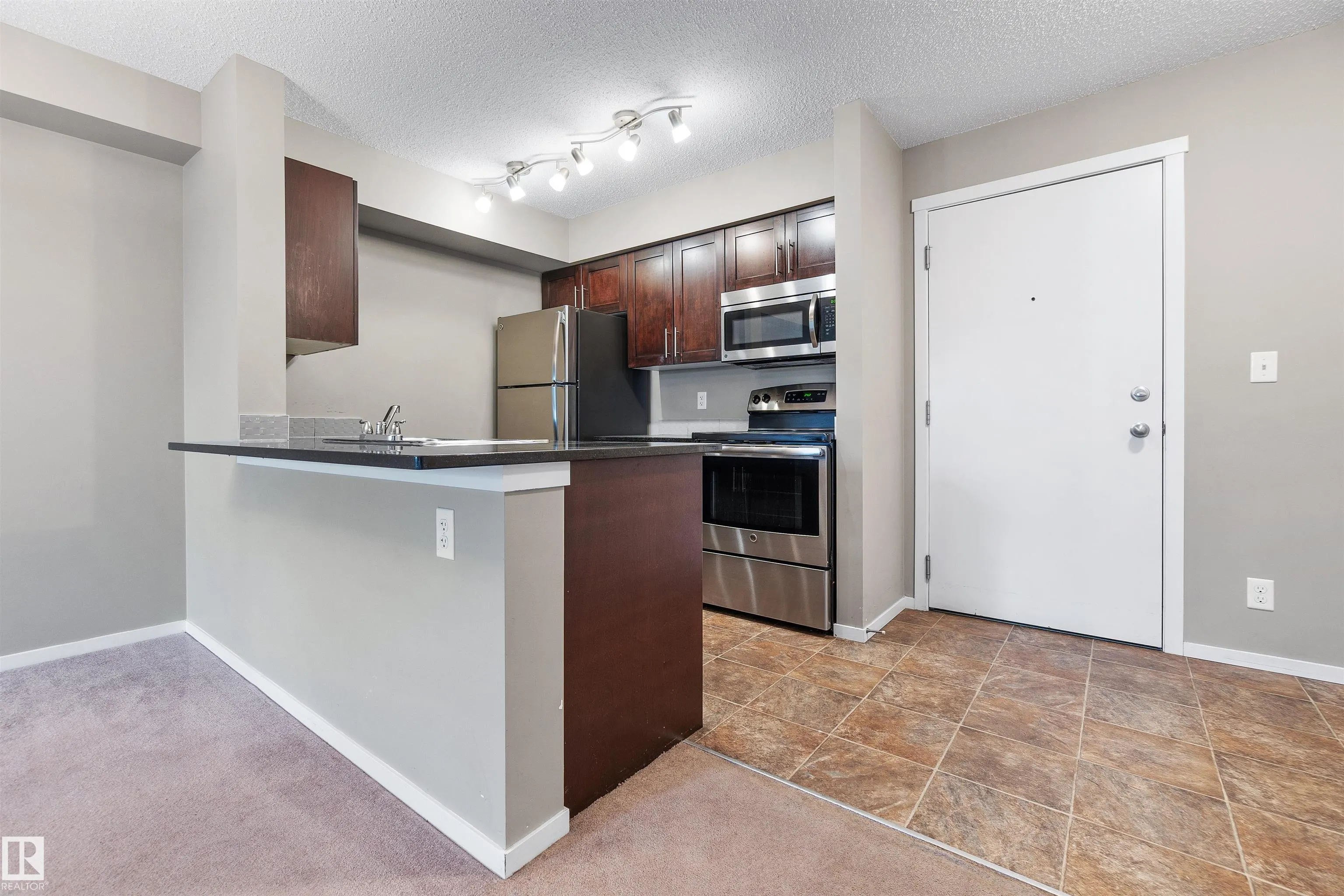 3207 James Mowatt Trail