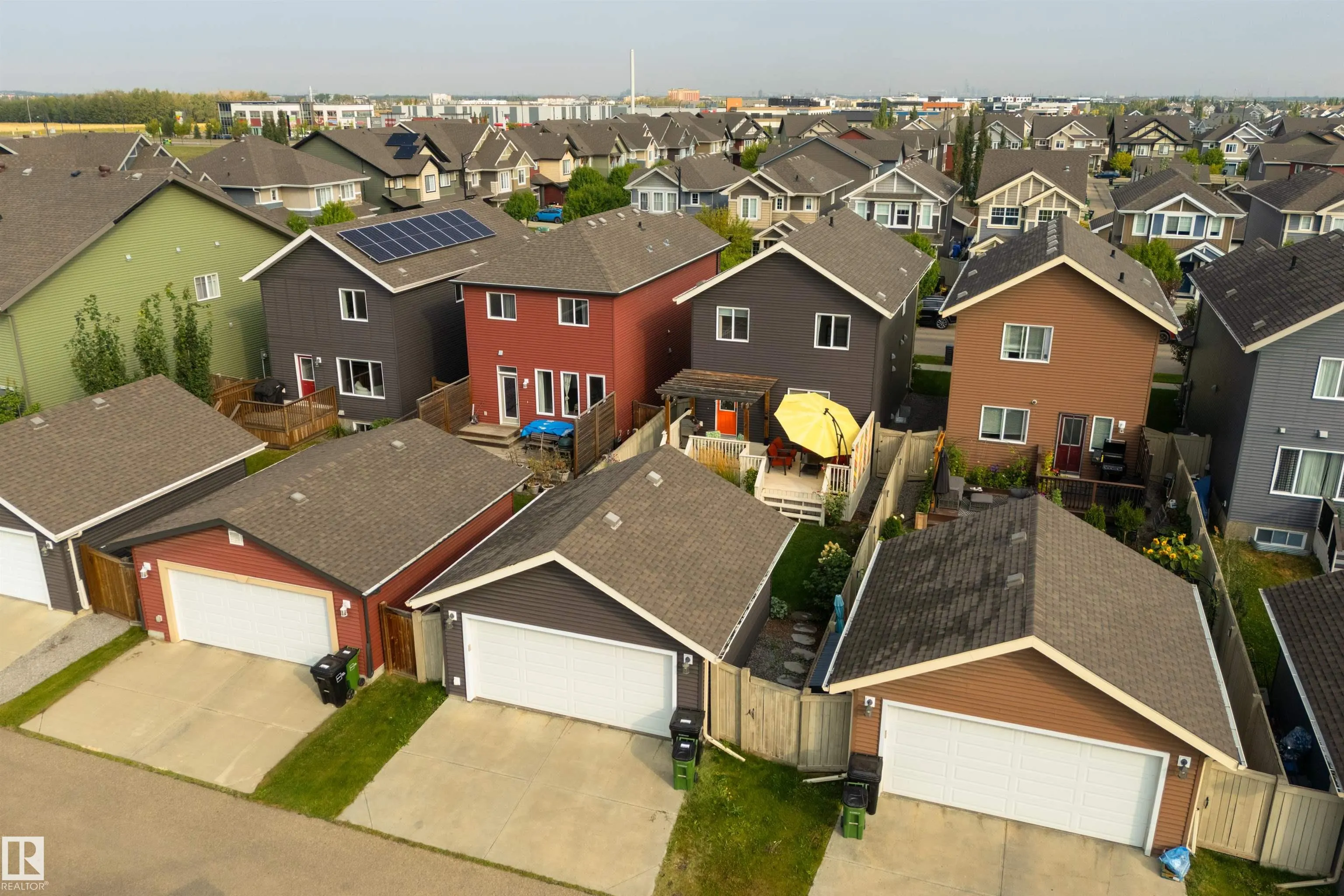 5519 CRABAPPLE Loop