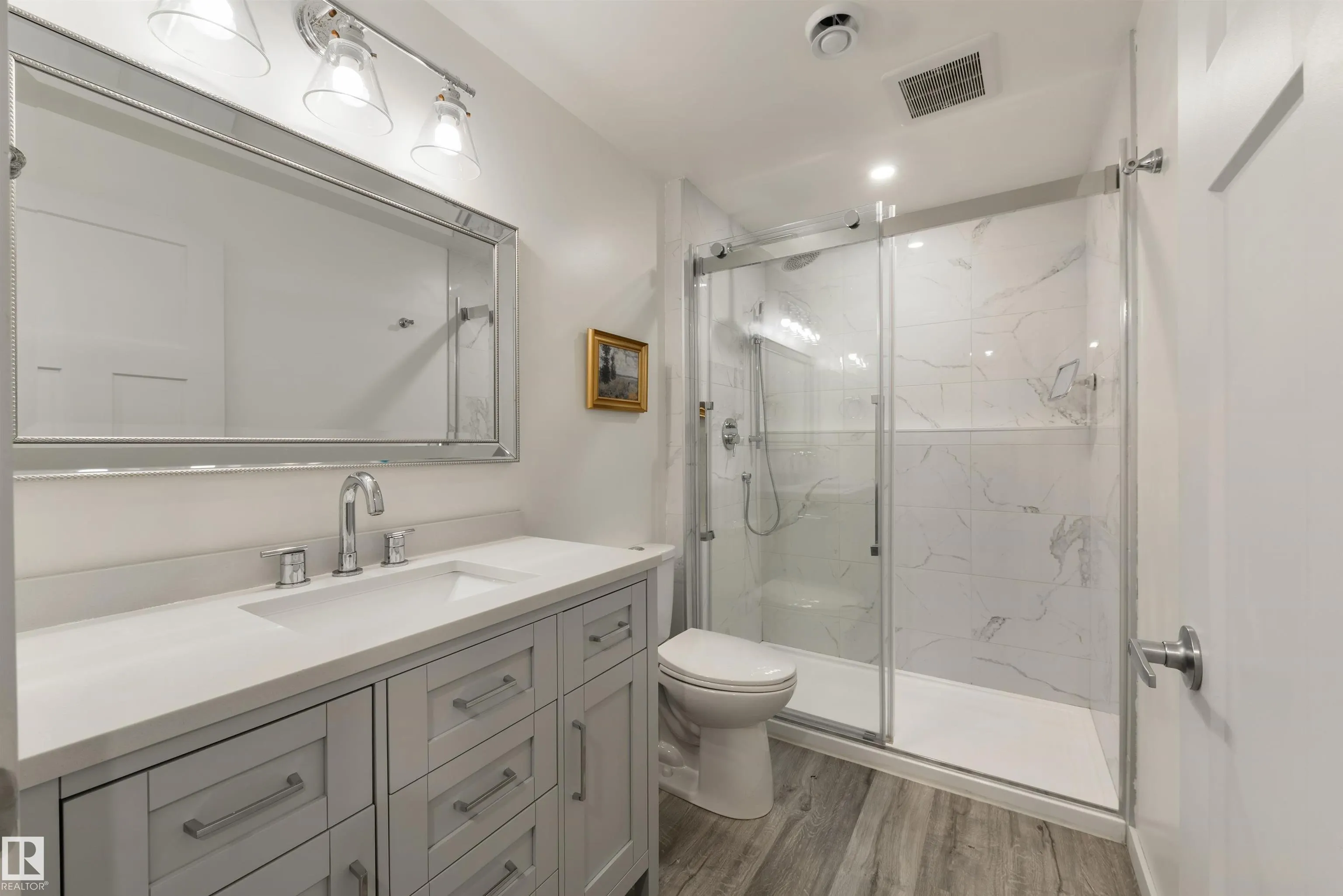 5519 CRABAPPLE Loop