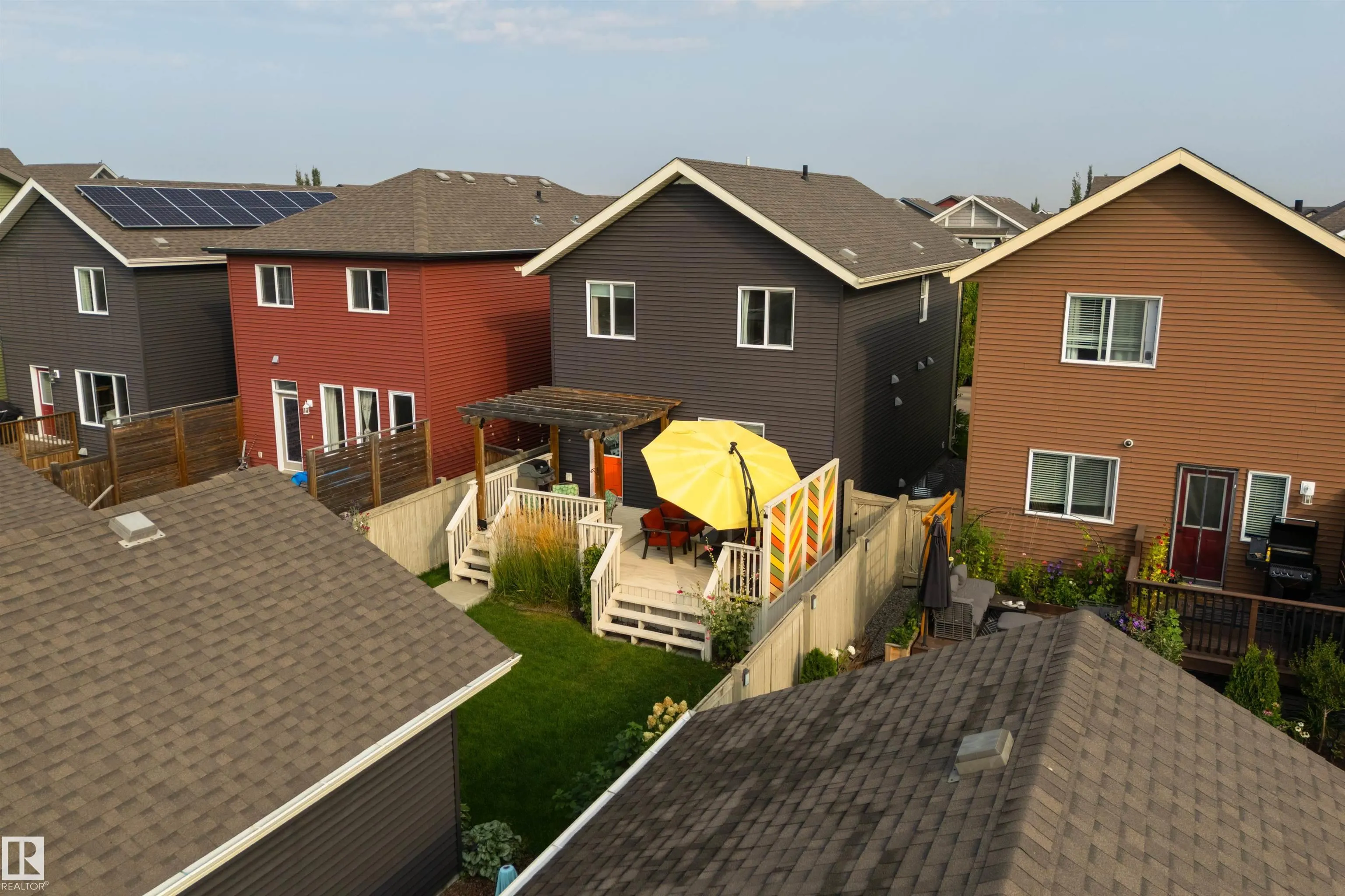 5519 CRABAPPLE Loop