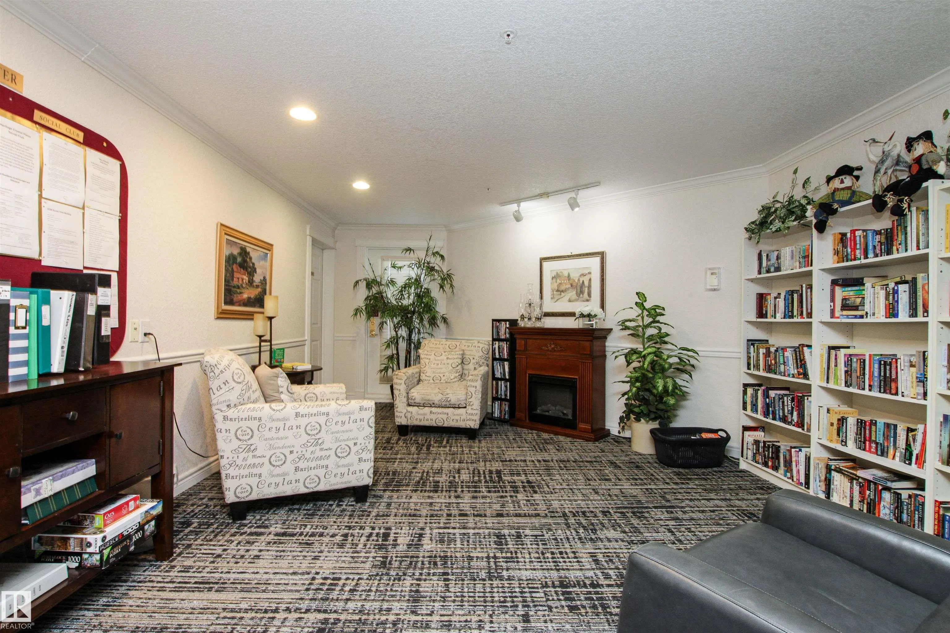 69 CRYSTAL Lane