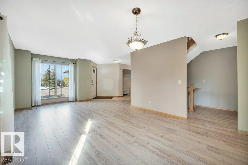 19 HANOVER Bay