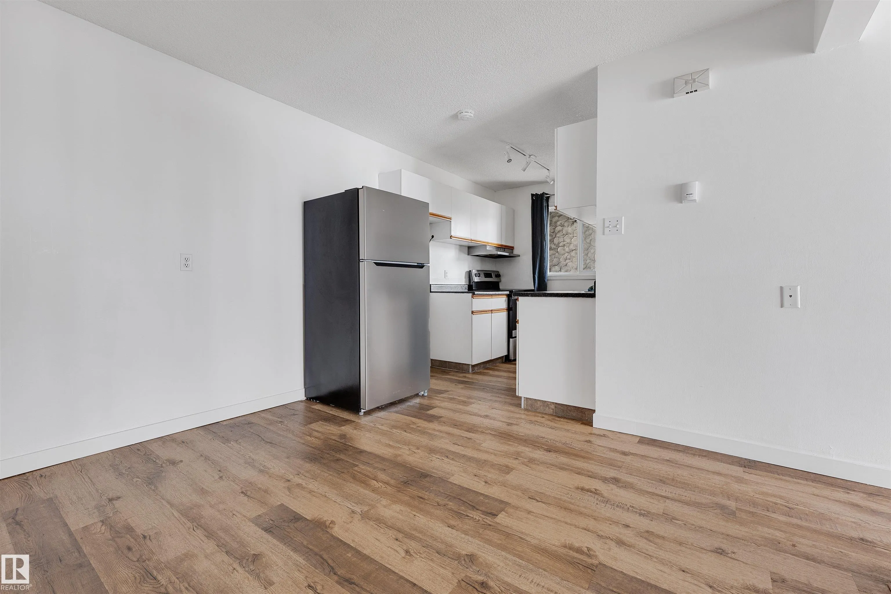 1C MEADOWLARK Village