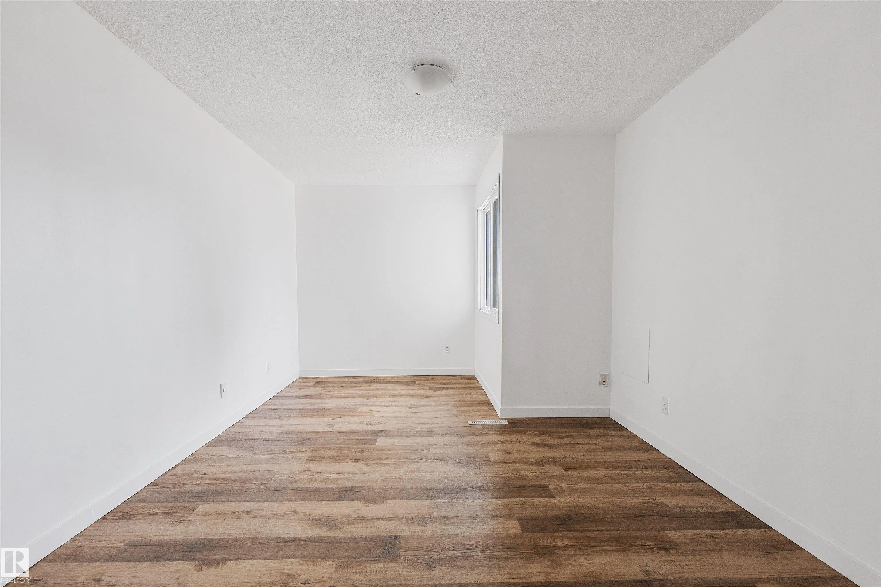 1C MEADOWLARK Village