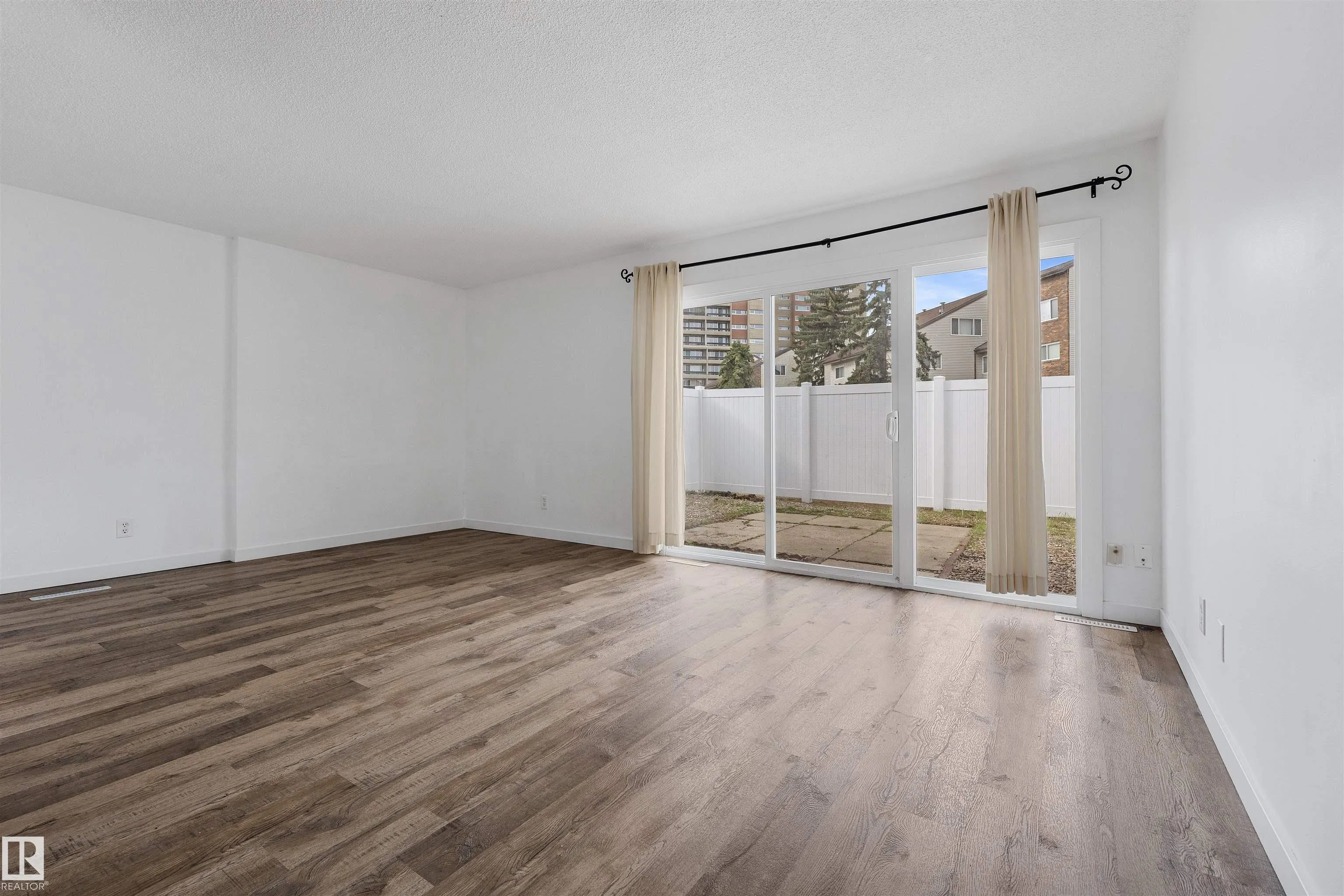 1C MEADOWLARK Village