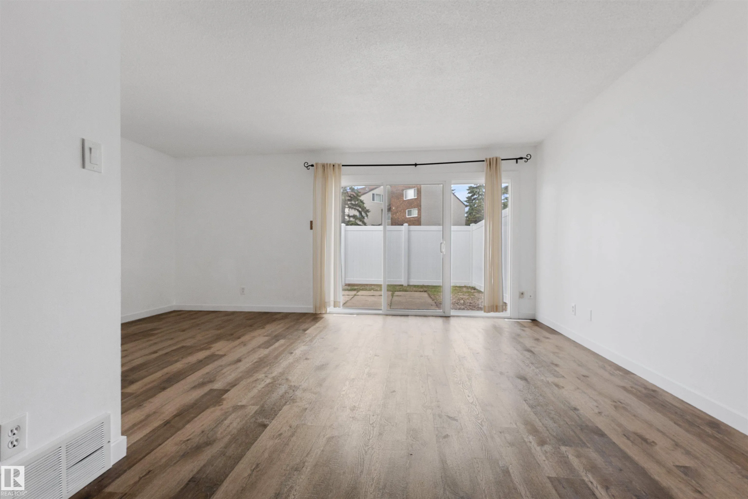 1C MEADOWLARK Village