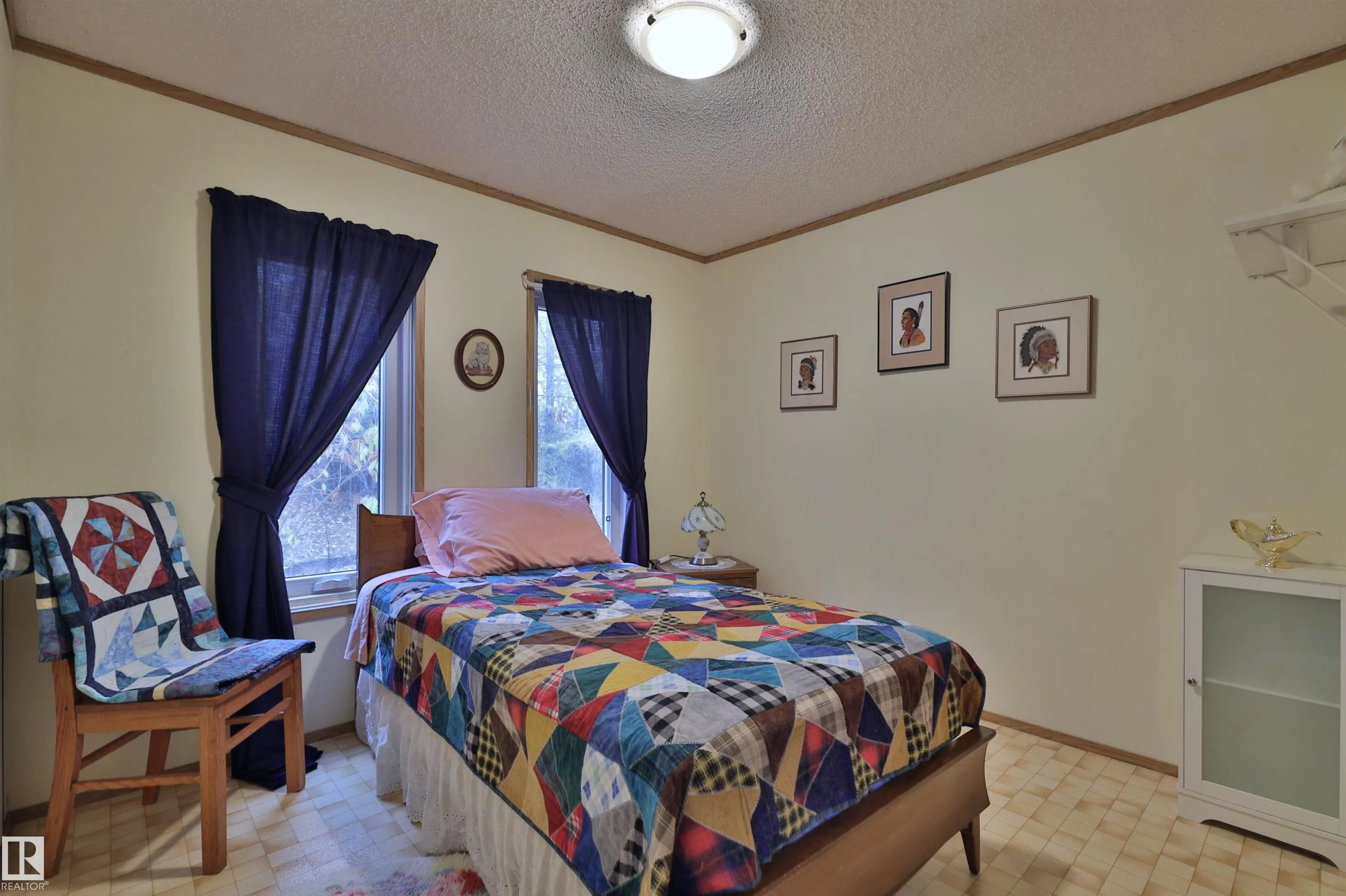 472075 RGE ROAD 241