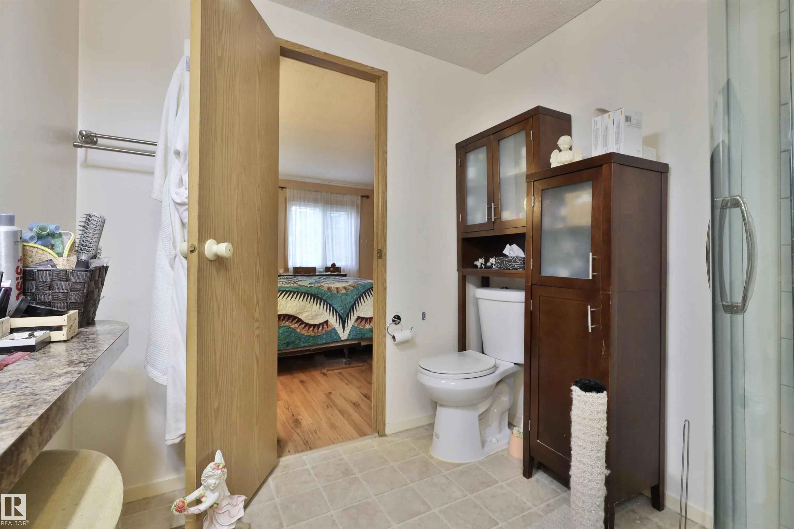 472075 RGE ROAD 241