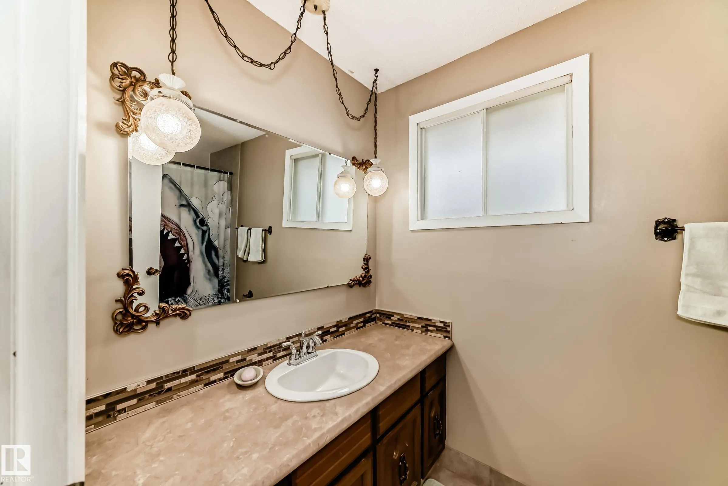 160 Green Ash Drive