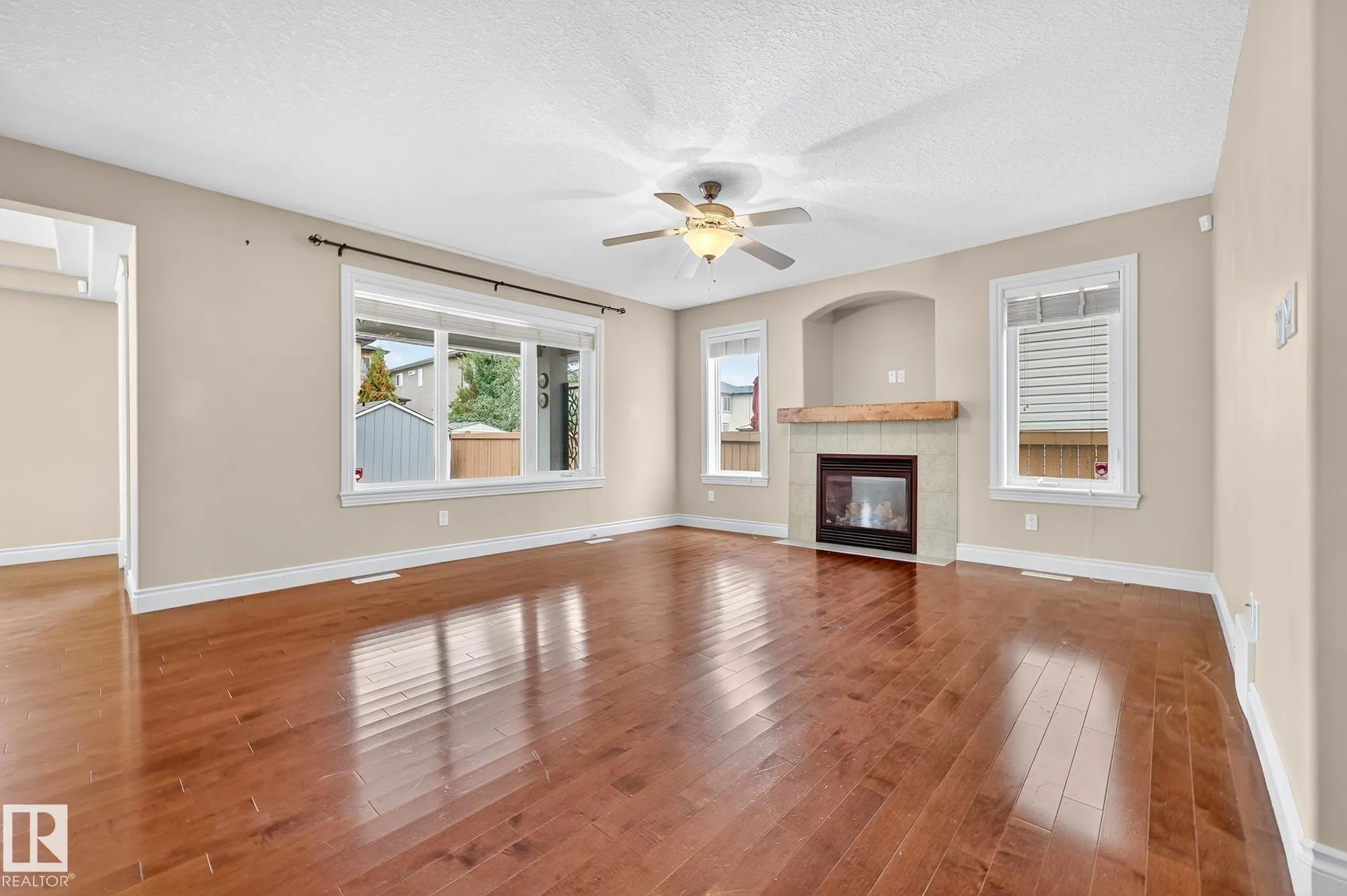 5609 RUE EAGLEMONT