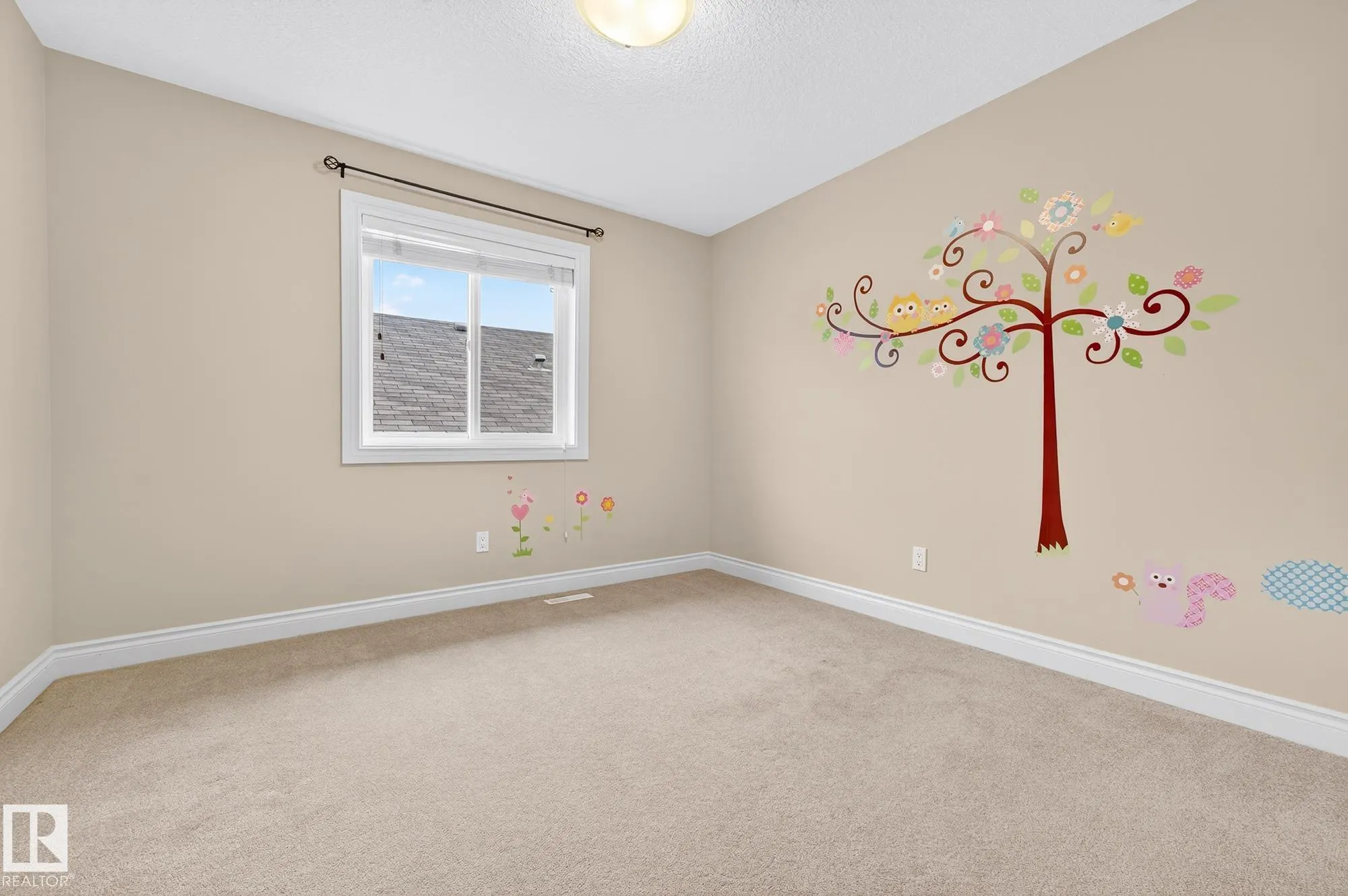 5609 RUE EAGLEMONT