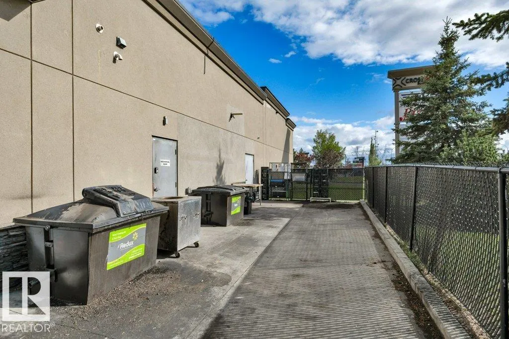 2303 Ellwood Drive