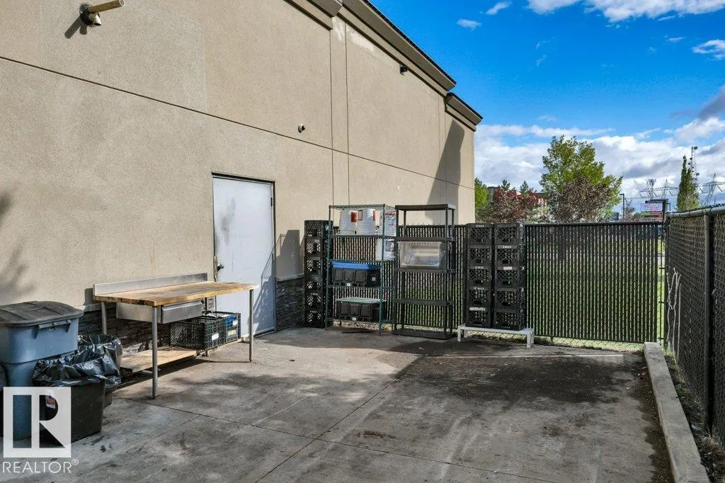 2303 Ellwood Drive