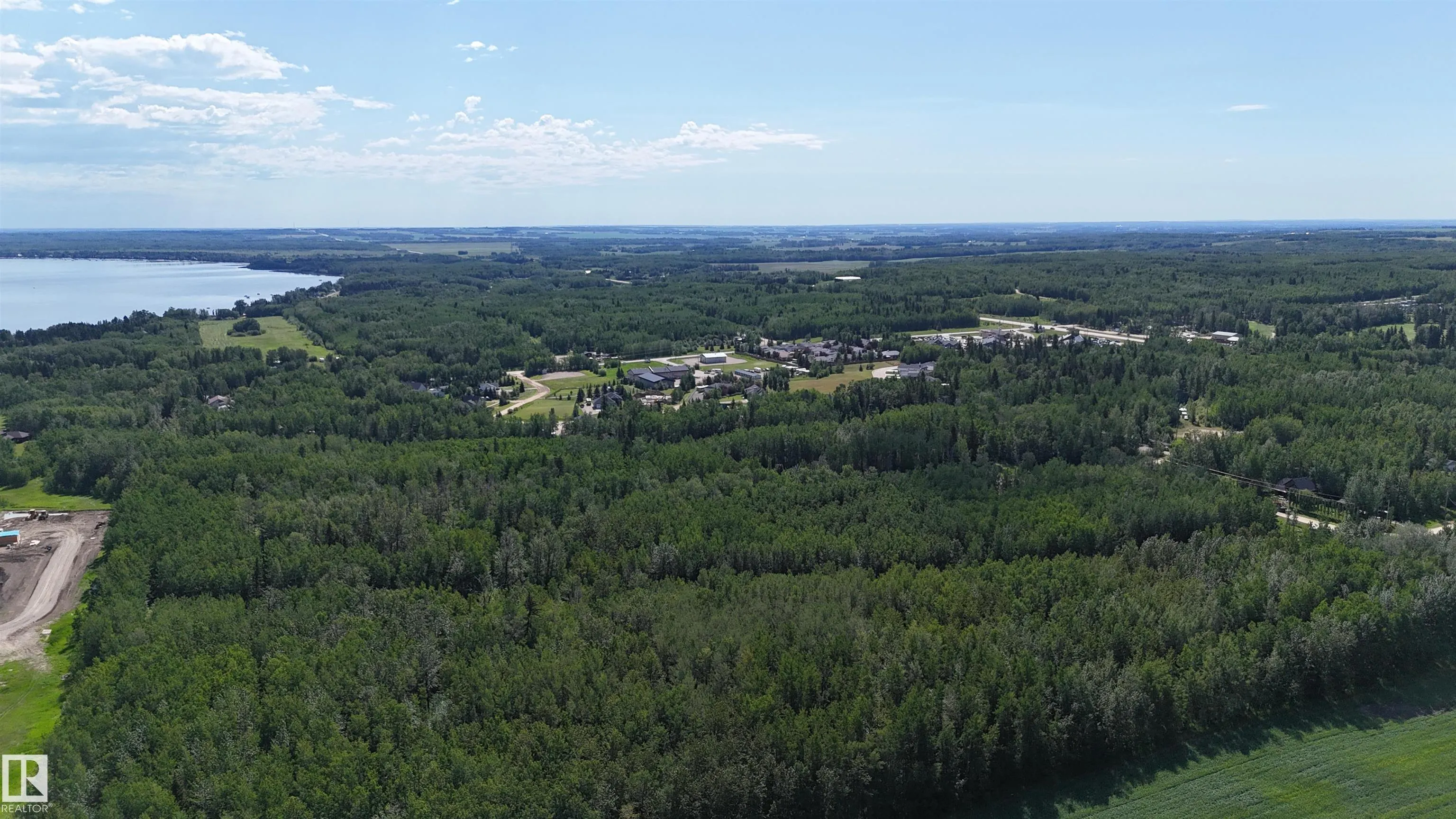 146 HERON POINT Close