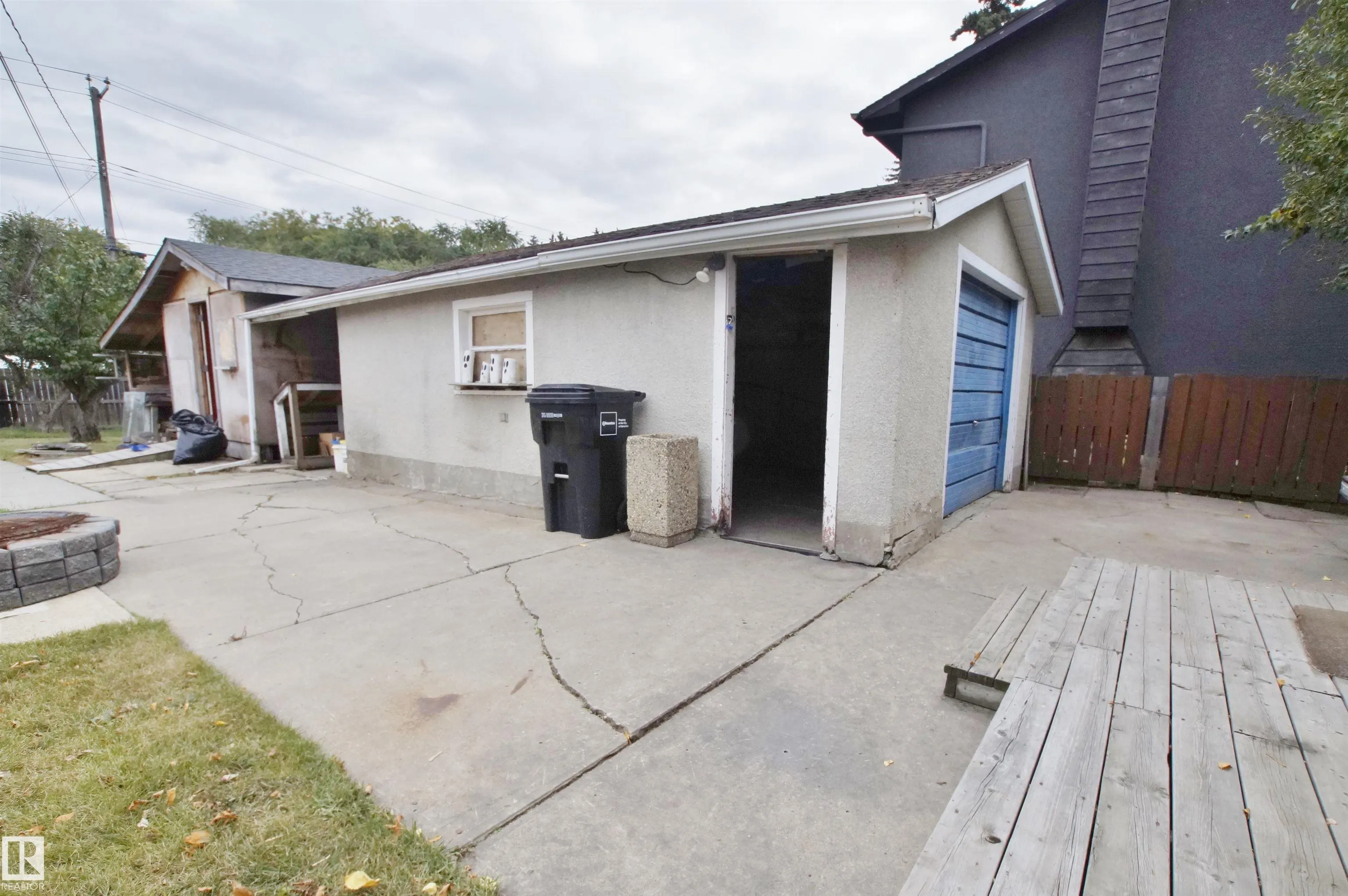 12415 80 Street