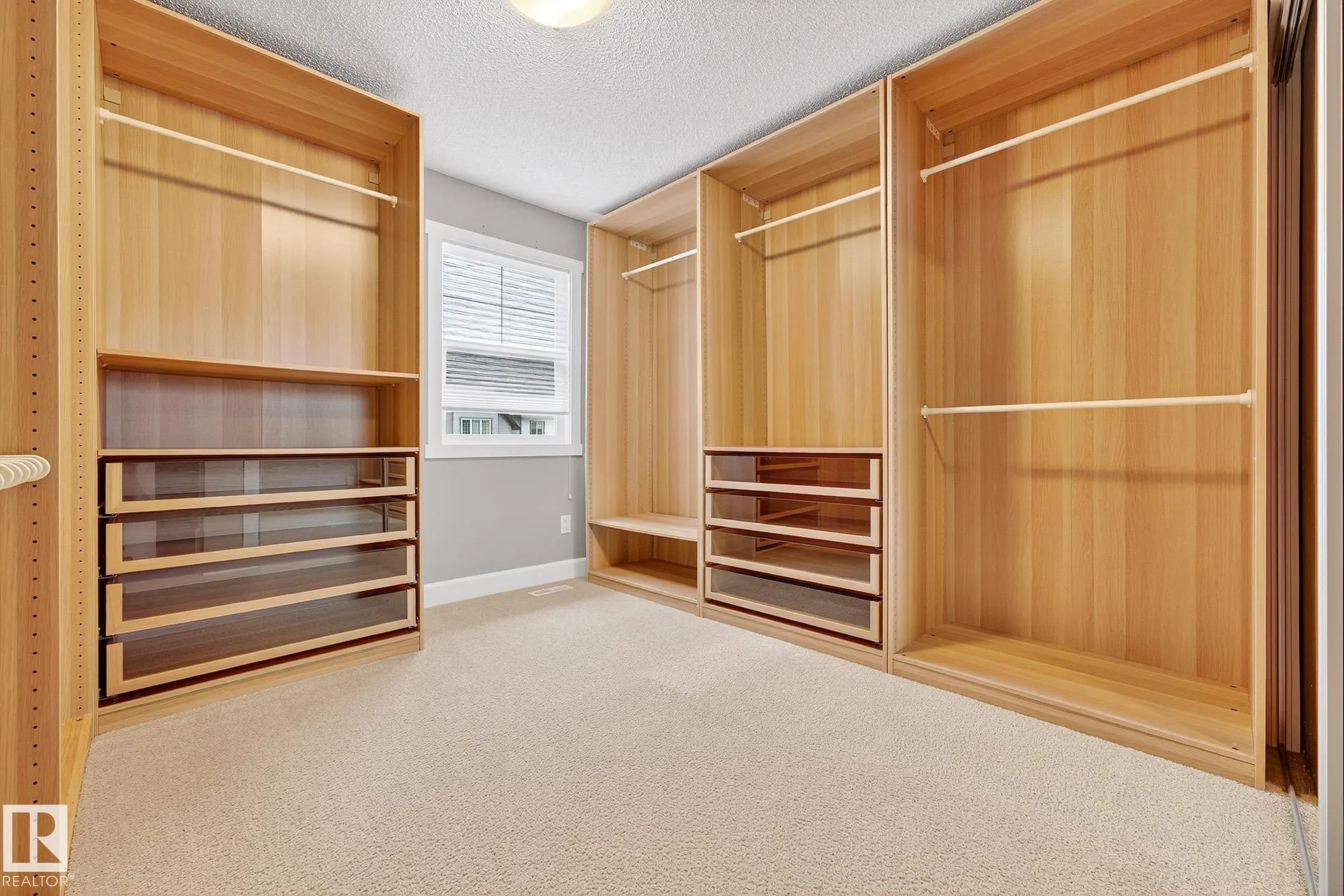 3616 GOODRIDGE Crescent