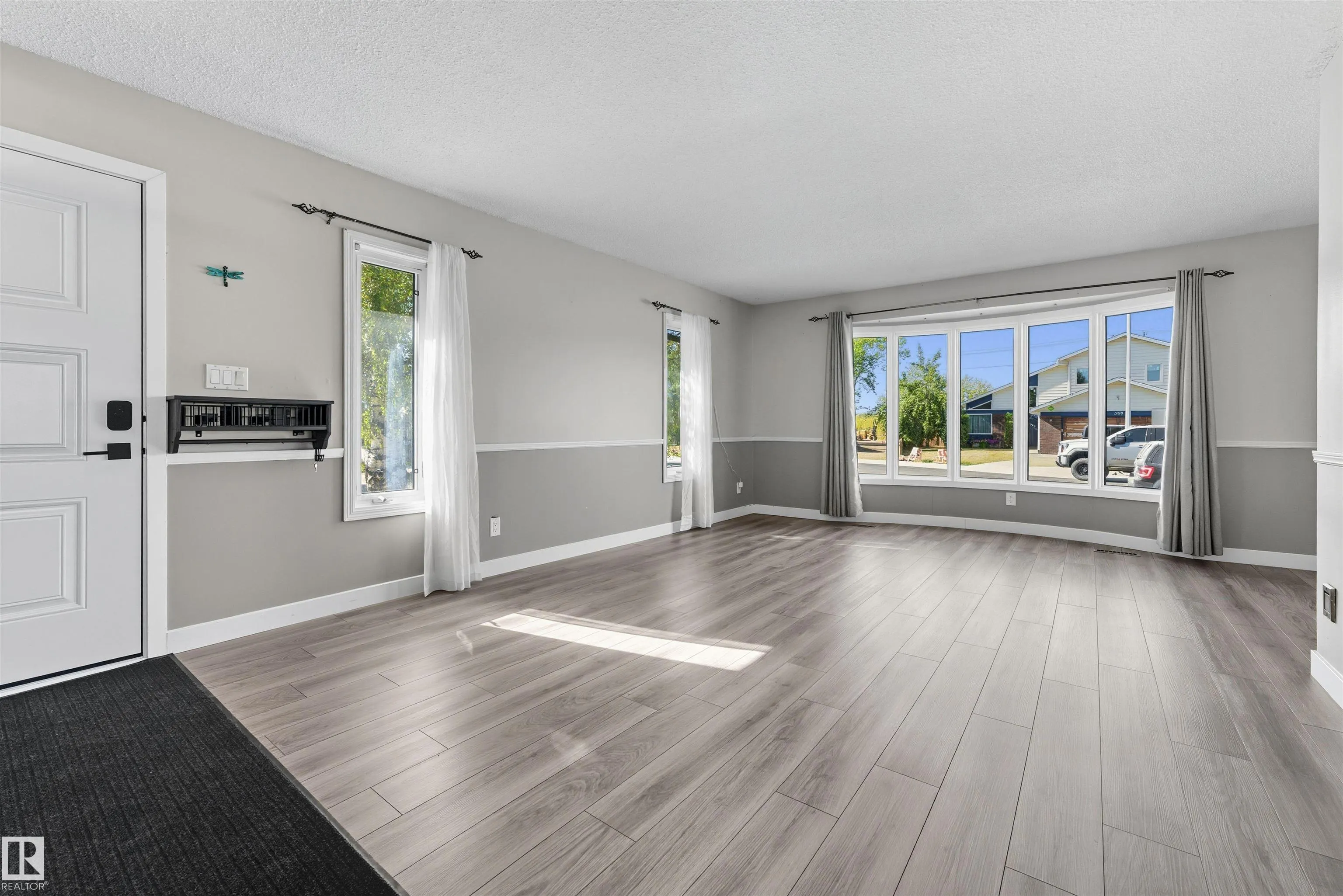 363 HUFFMAN Crescent