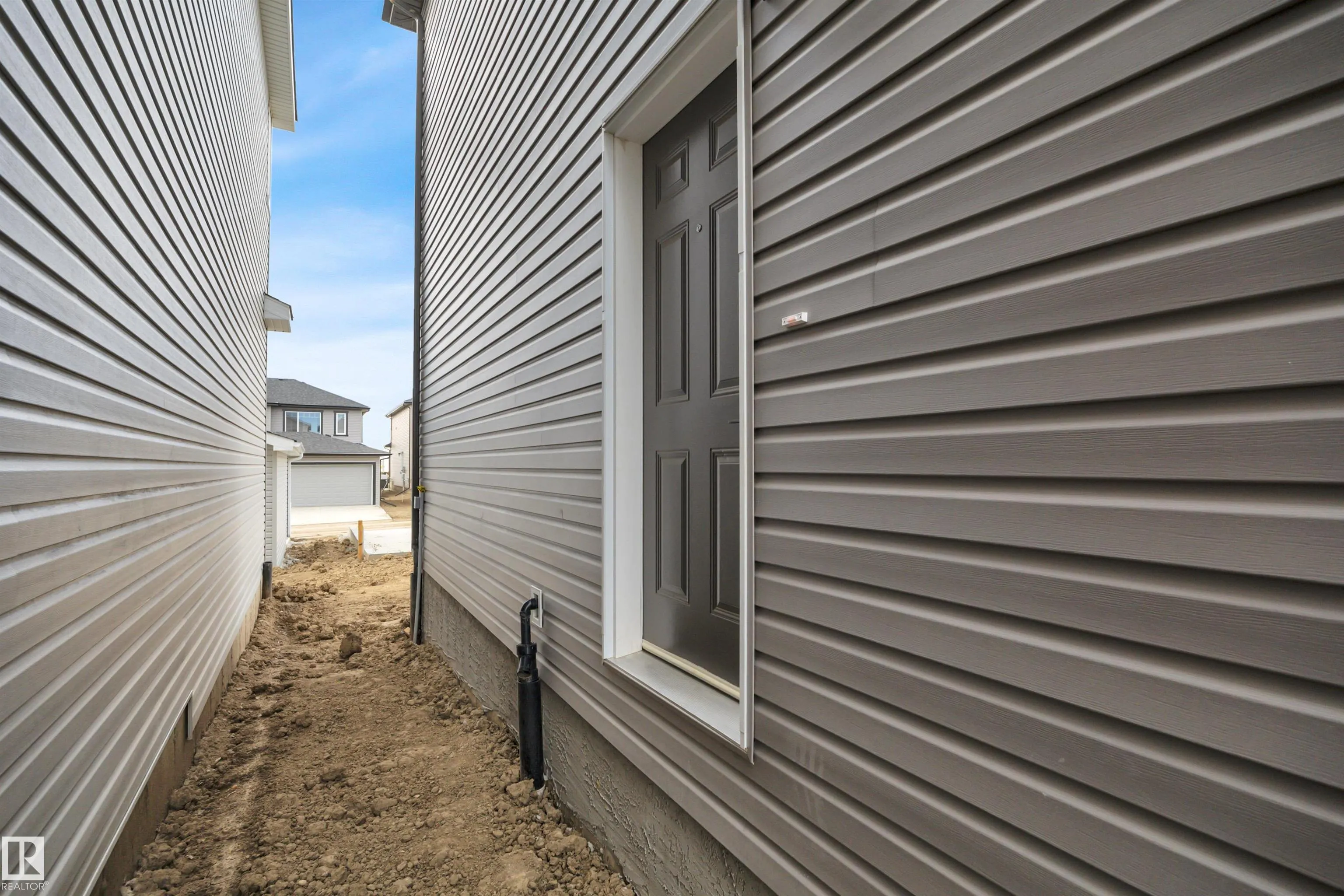 203 Wattle Road
