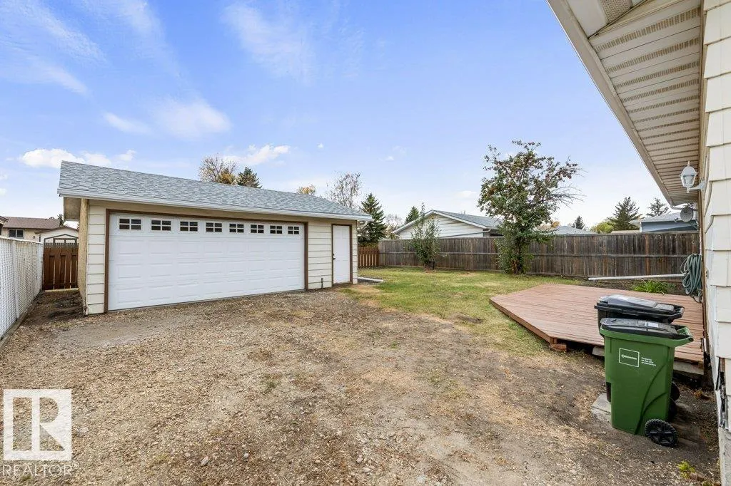 184 HOMESTEAD Crescent