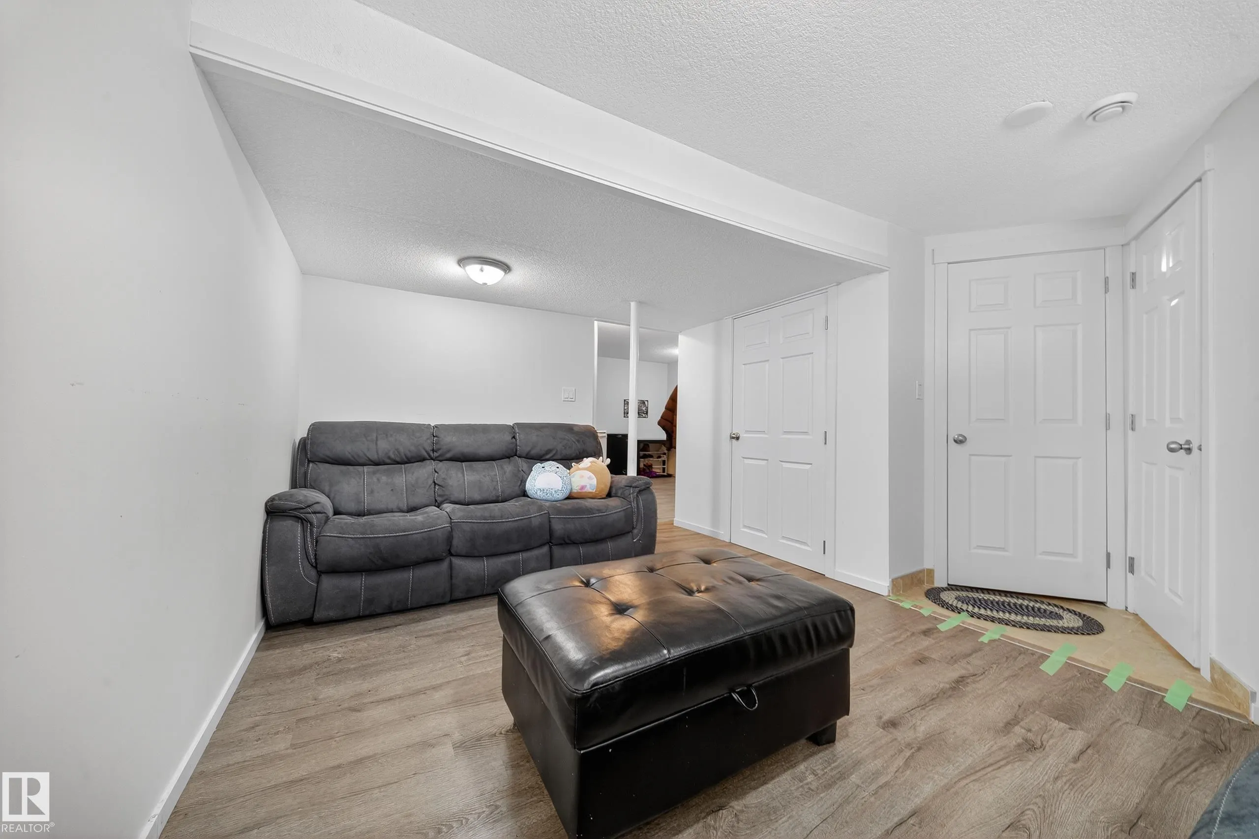 1553 LAKEWOOD Road