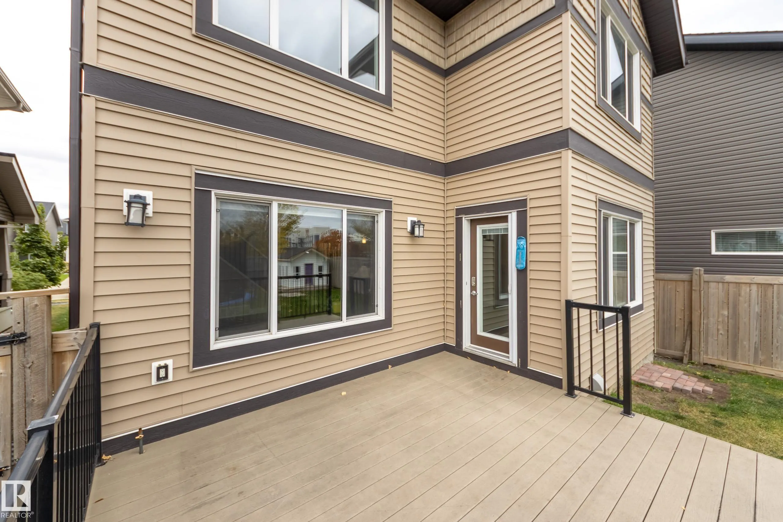 1036 ALLENDALE Crescent