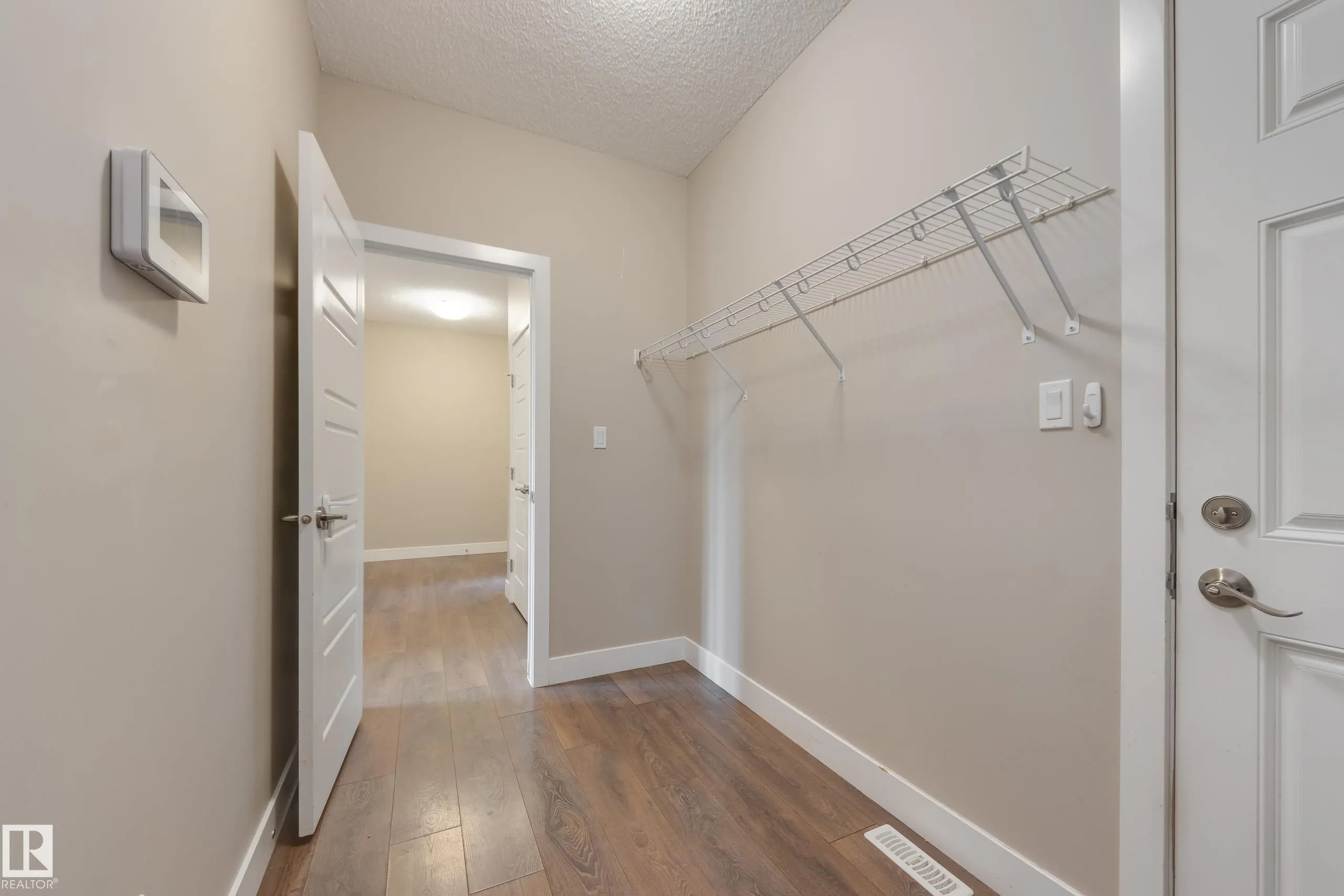 1036 ALLENDALE Crescent