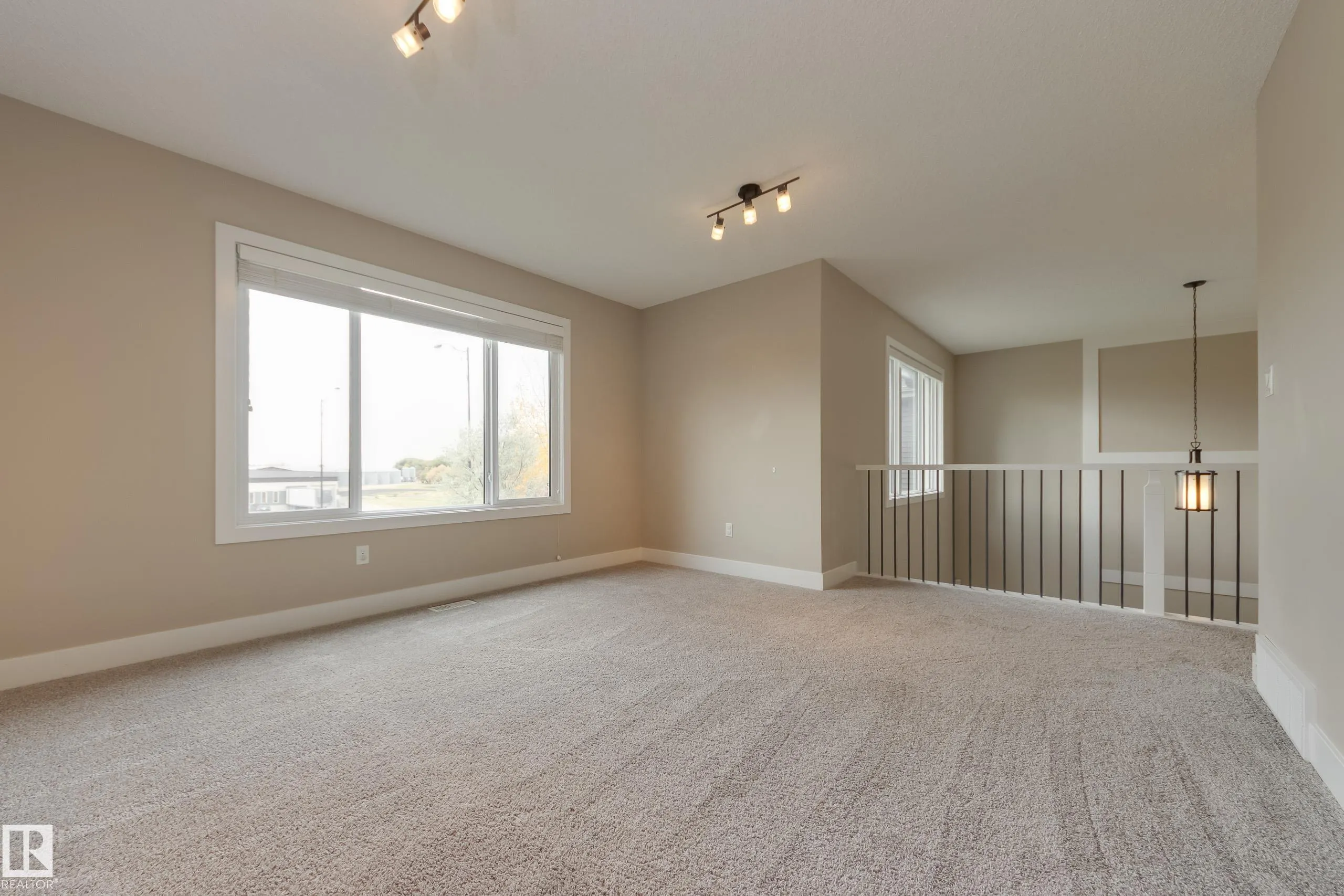 1036 ALLENDALE Crescent