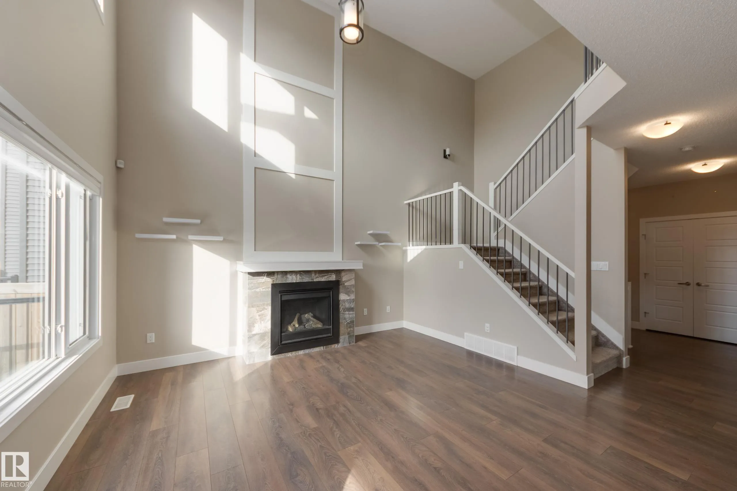 1036 ALLENDALE Crescent