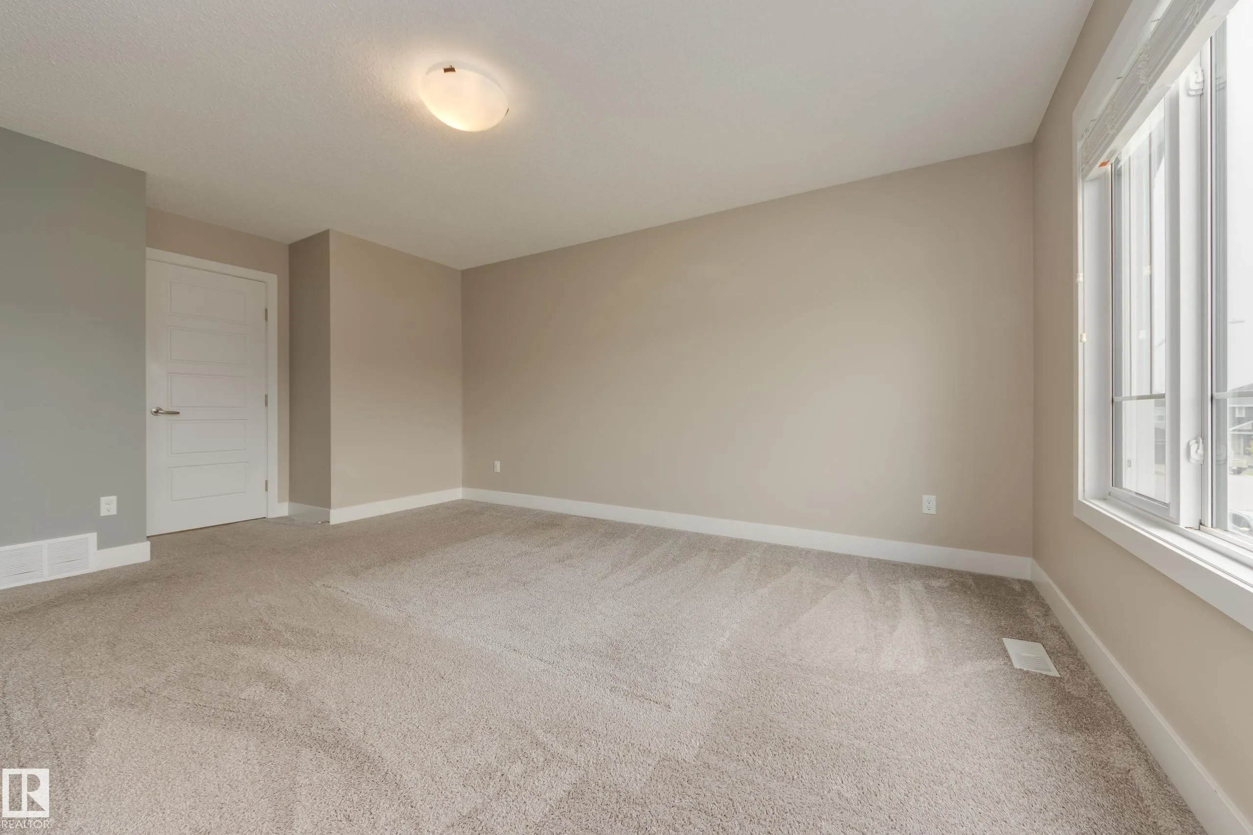 1036 ALLENDALE Crescent