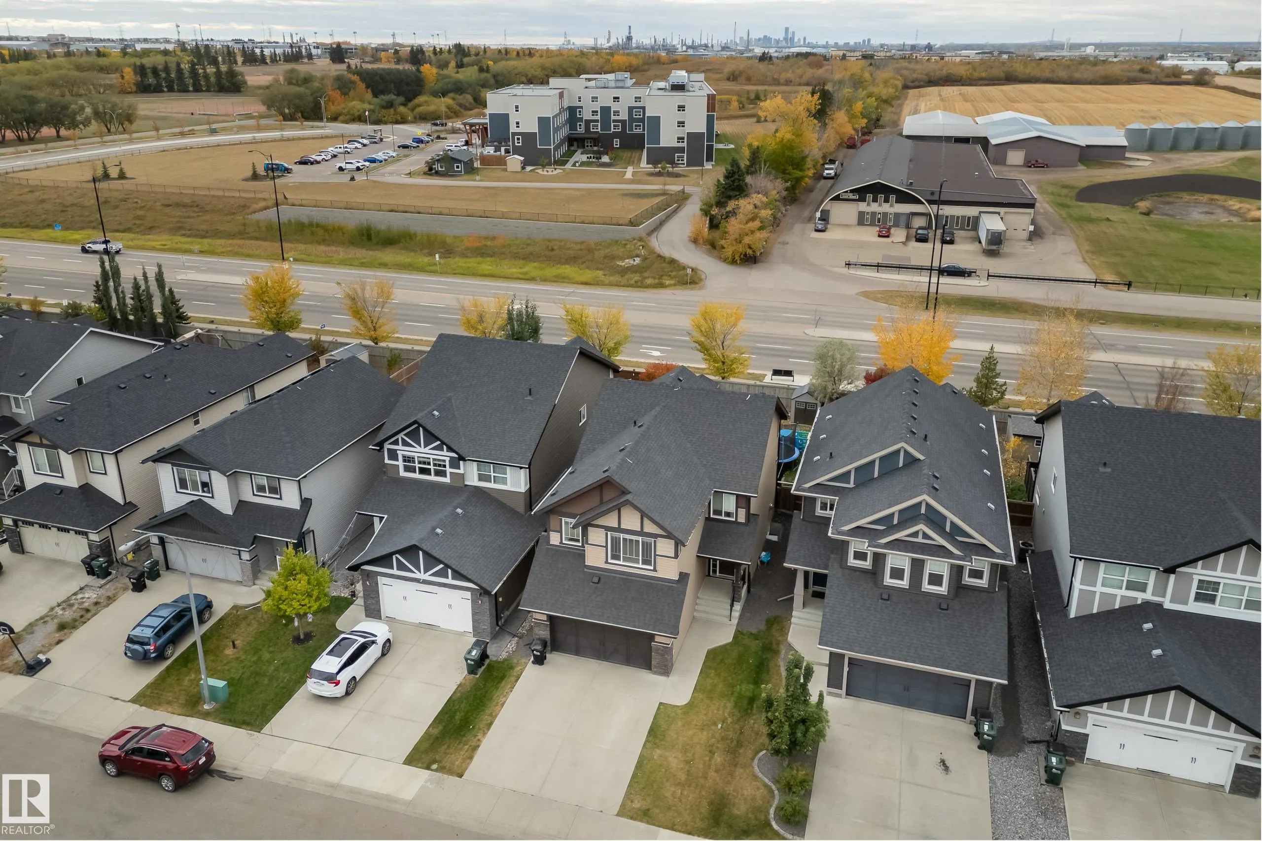 1036 ALLENDALE Crescent