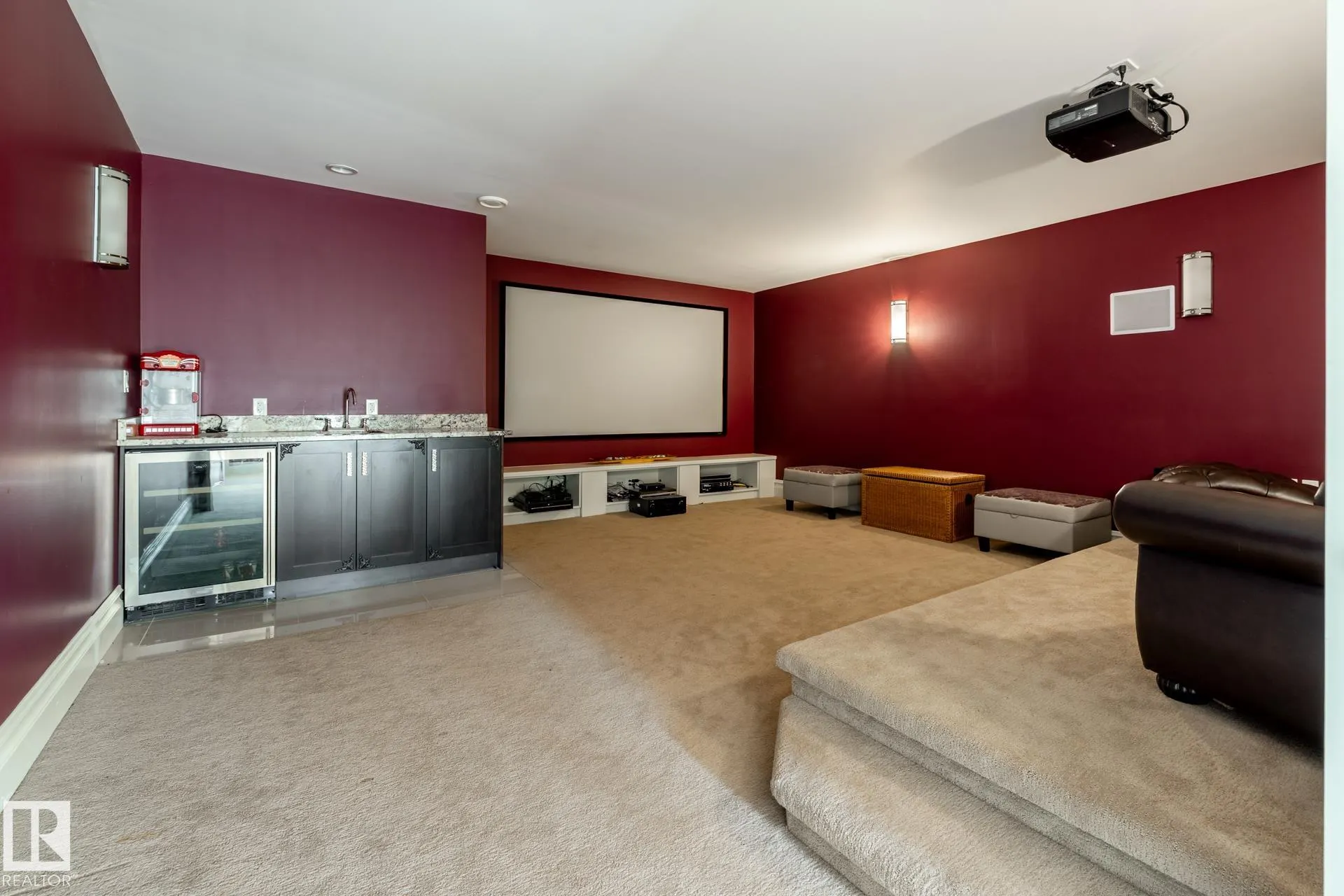 1018 HOLLANDS Point(e)