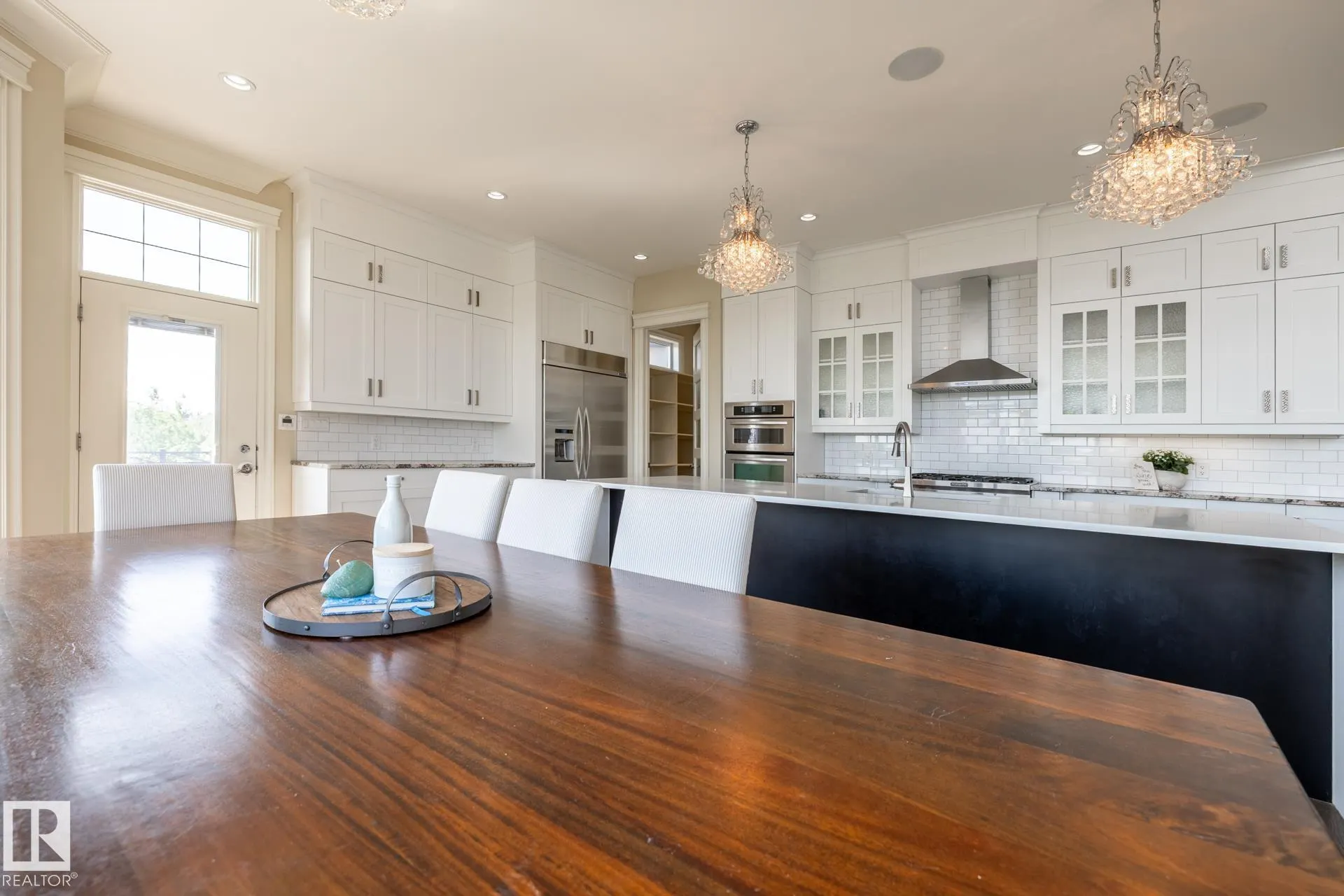 1018 HOLLANDS Point(e)