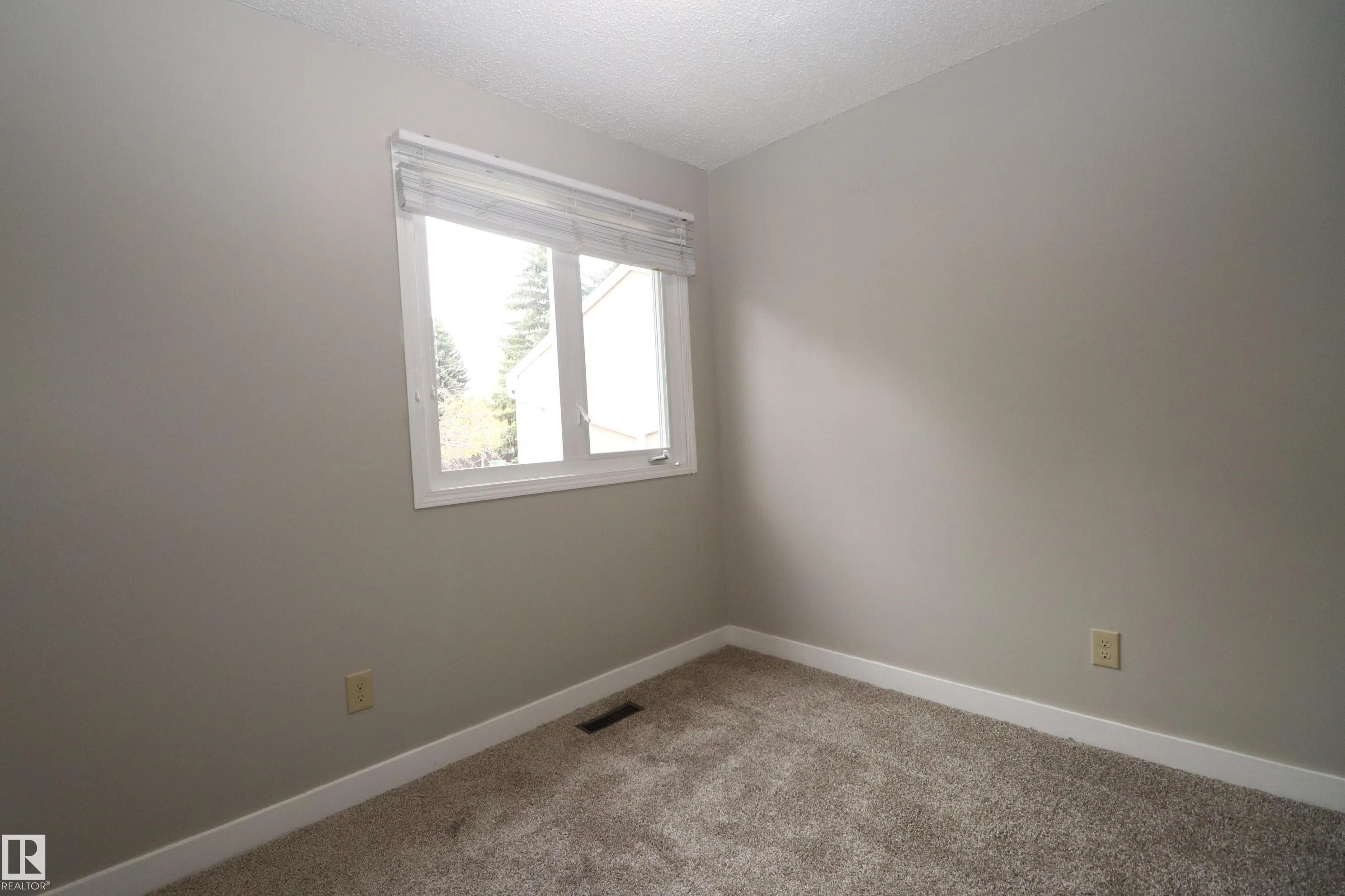 14843 Riverbend Road