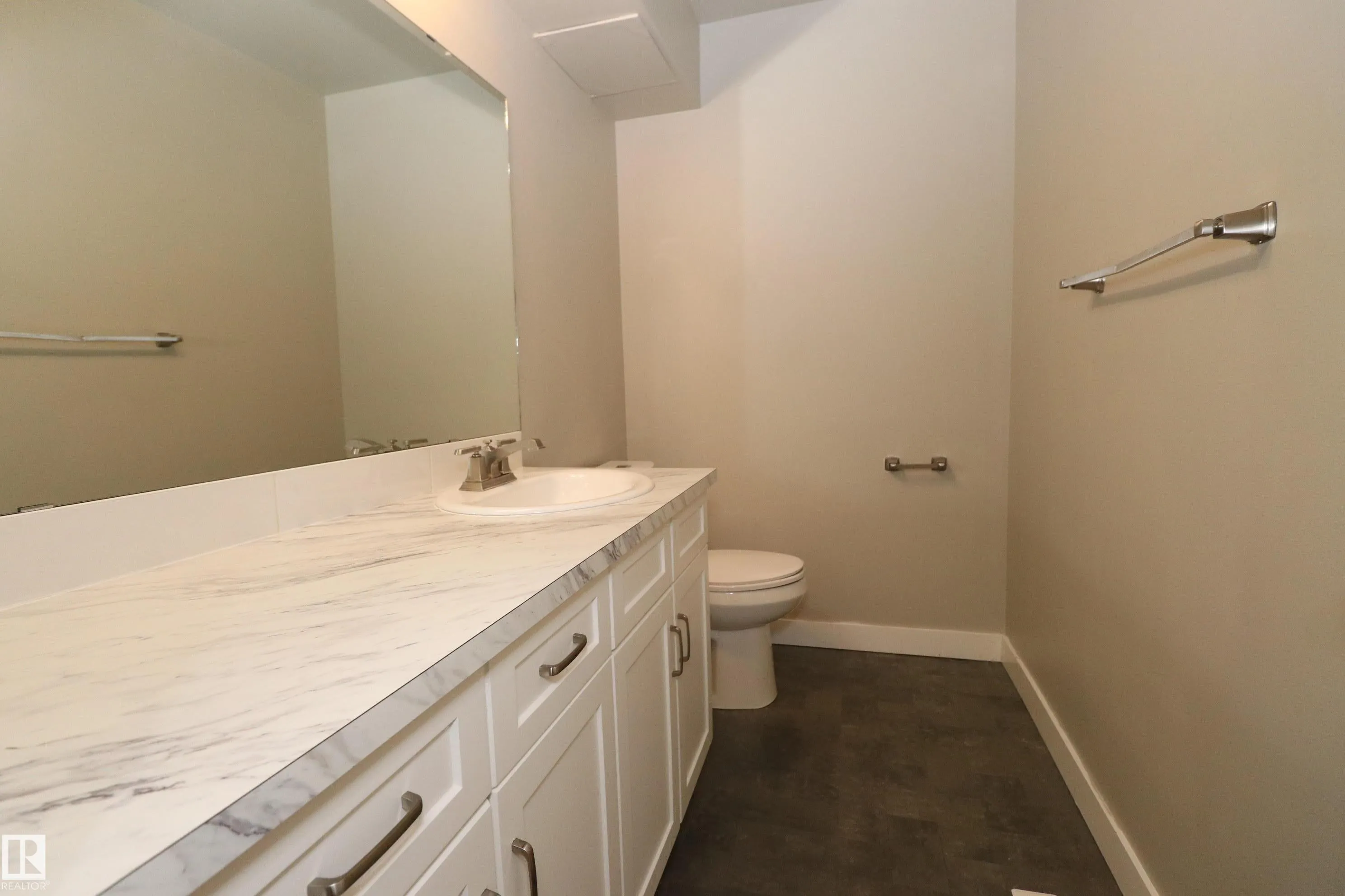 14843 Riverbend Road