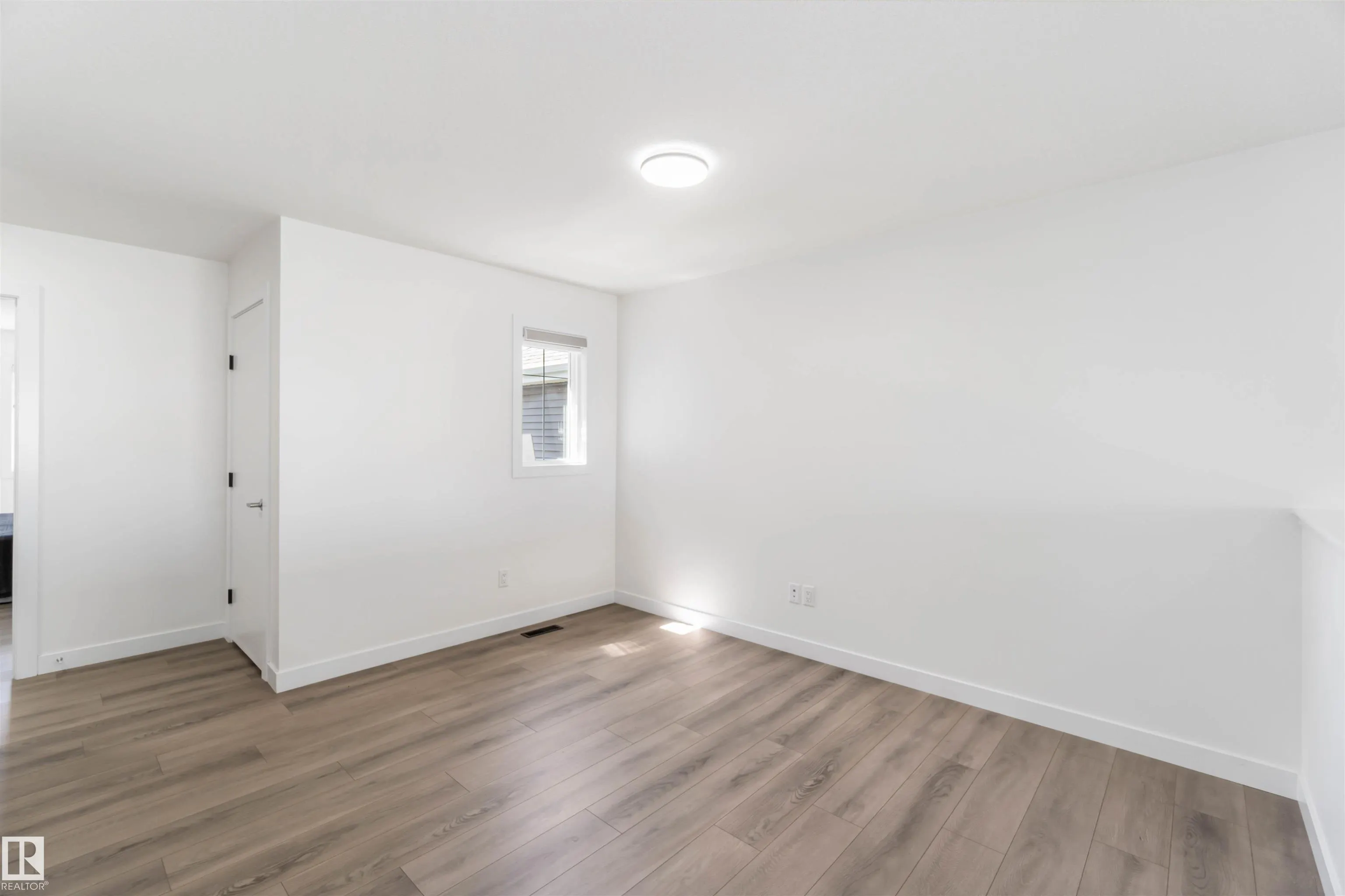 16808 30 Avenue