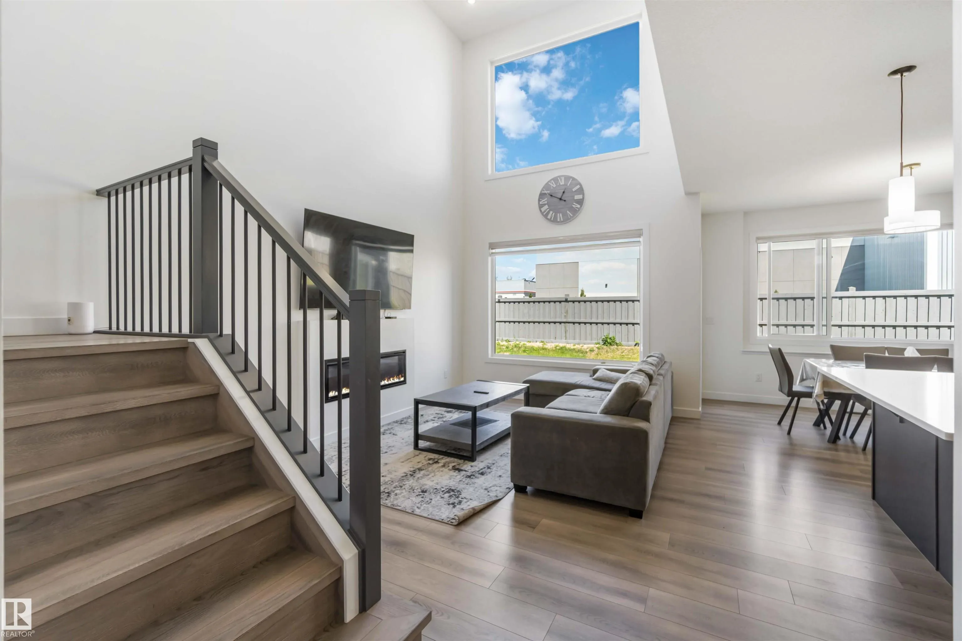 16808 30 Avenue