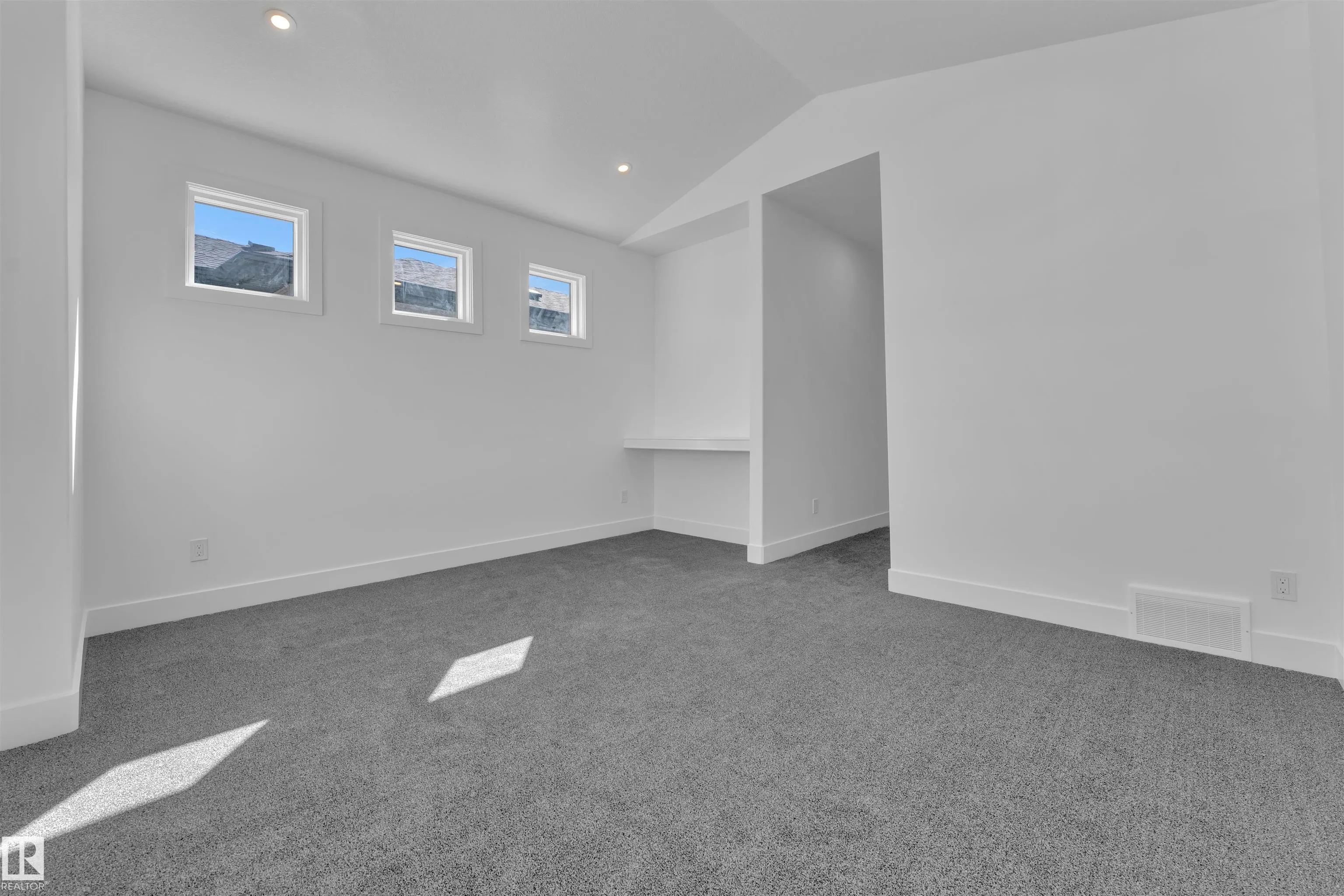 266 Munn Way