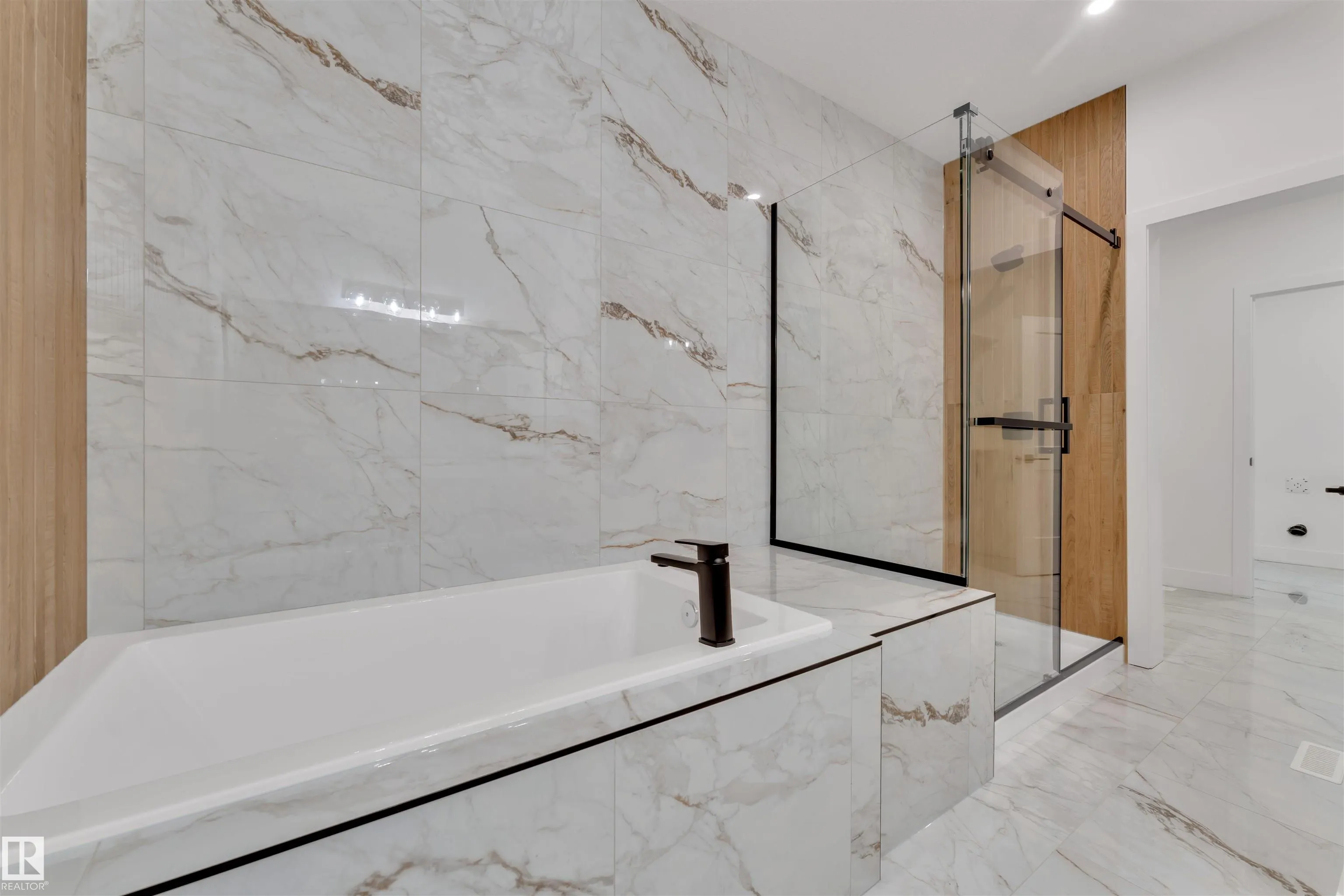 266 Munn Way