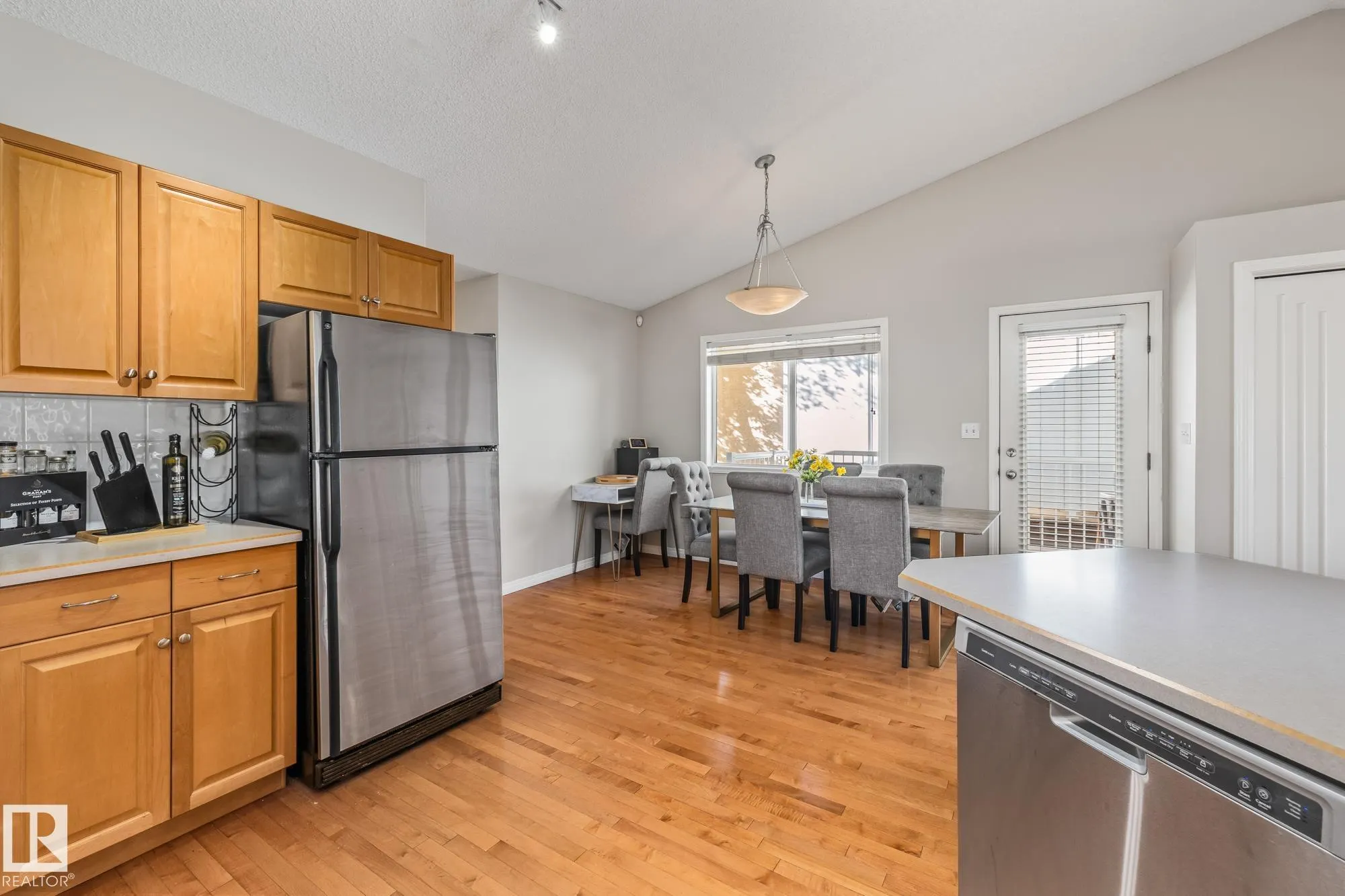 303 LEGER Way