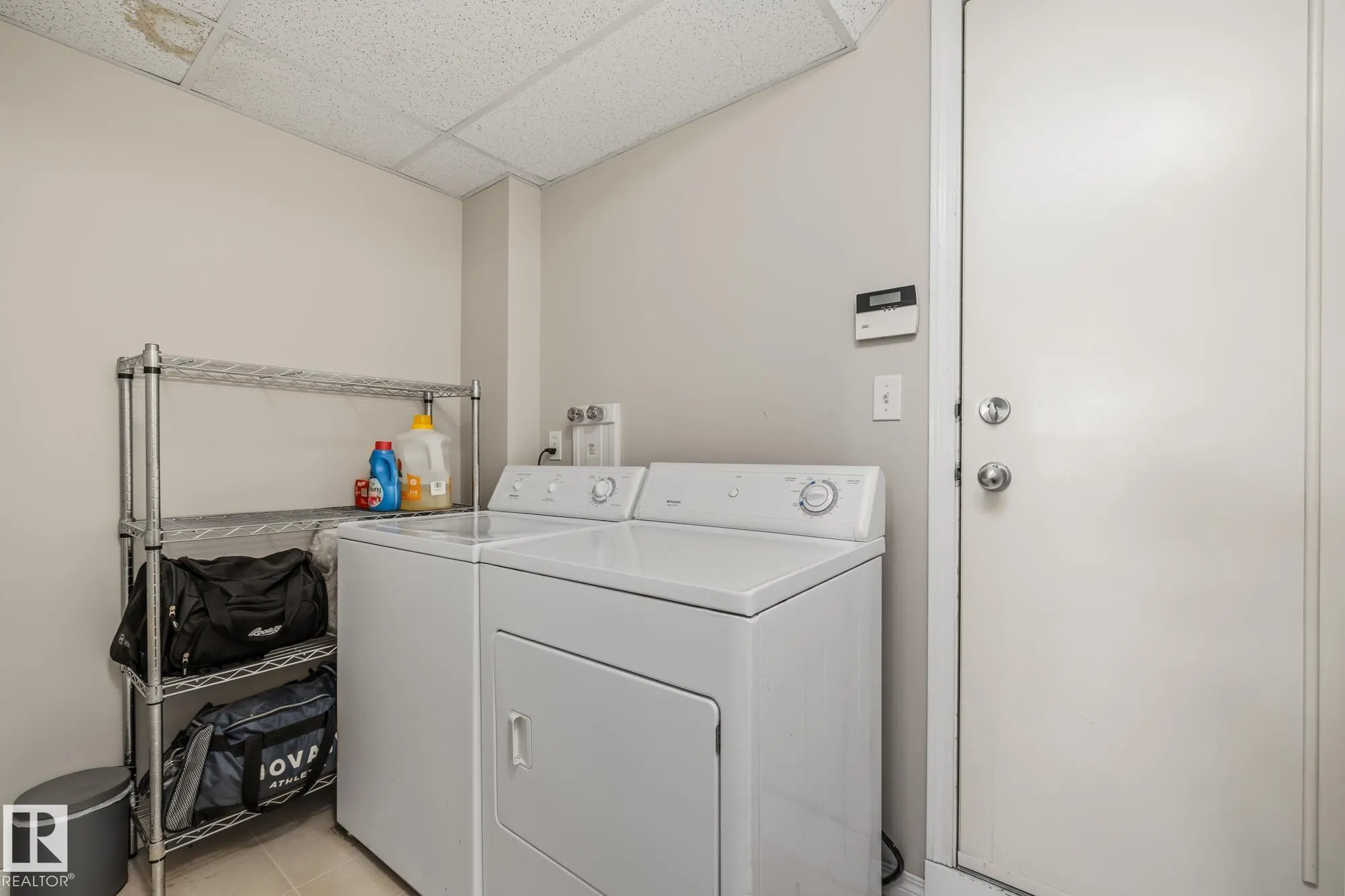 303 LEGER Way