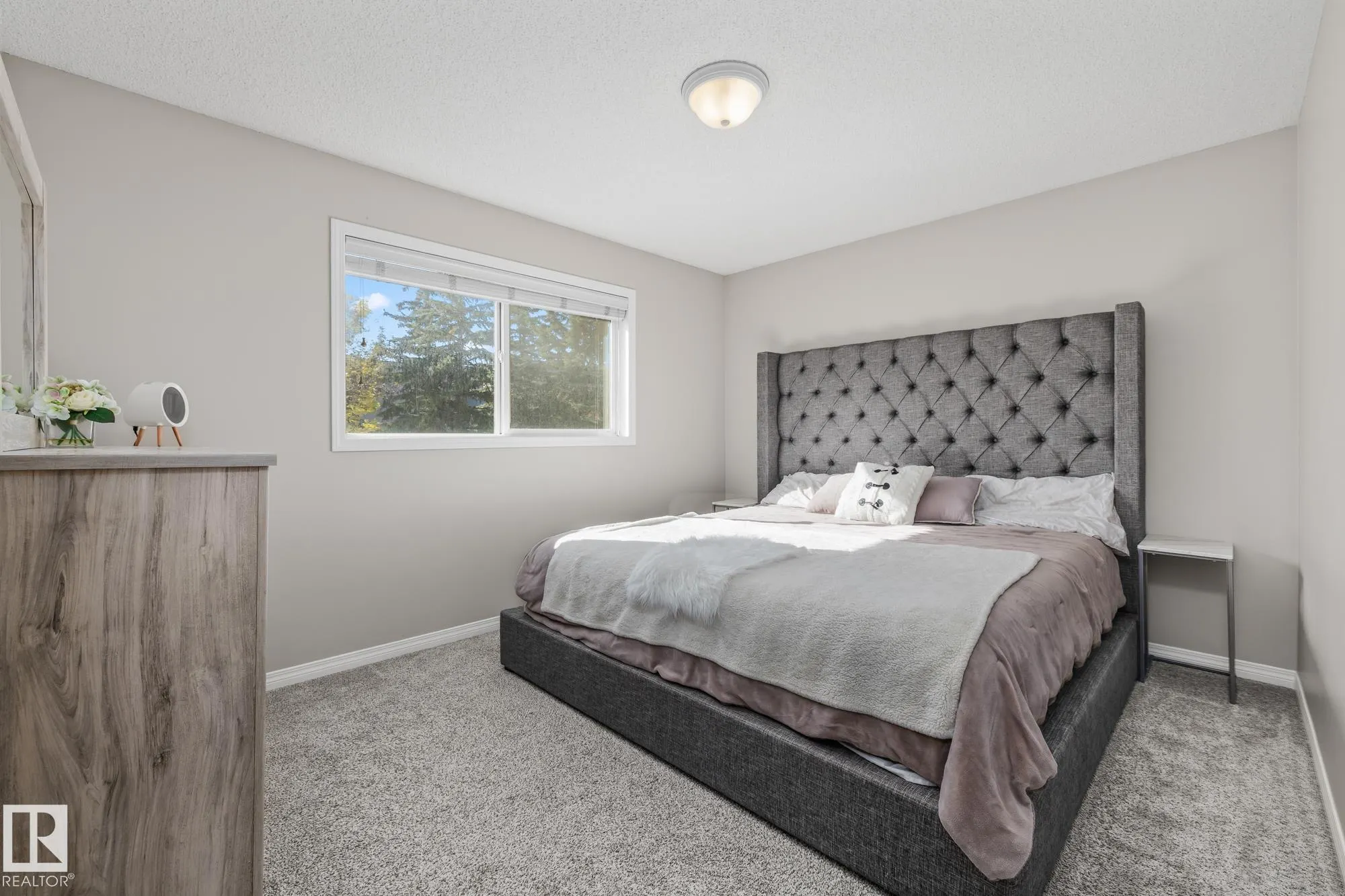 303 LEGER Way
