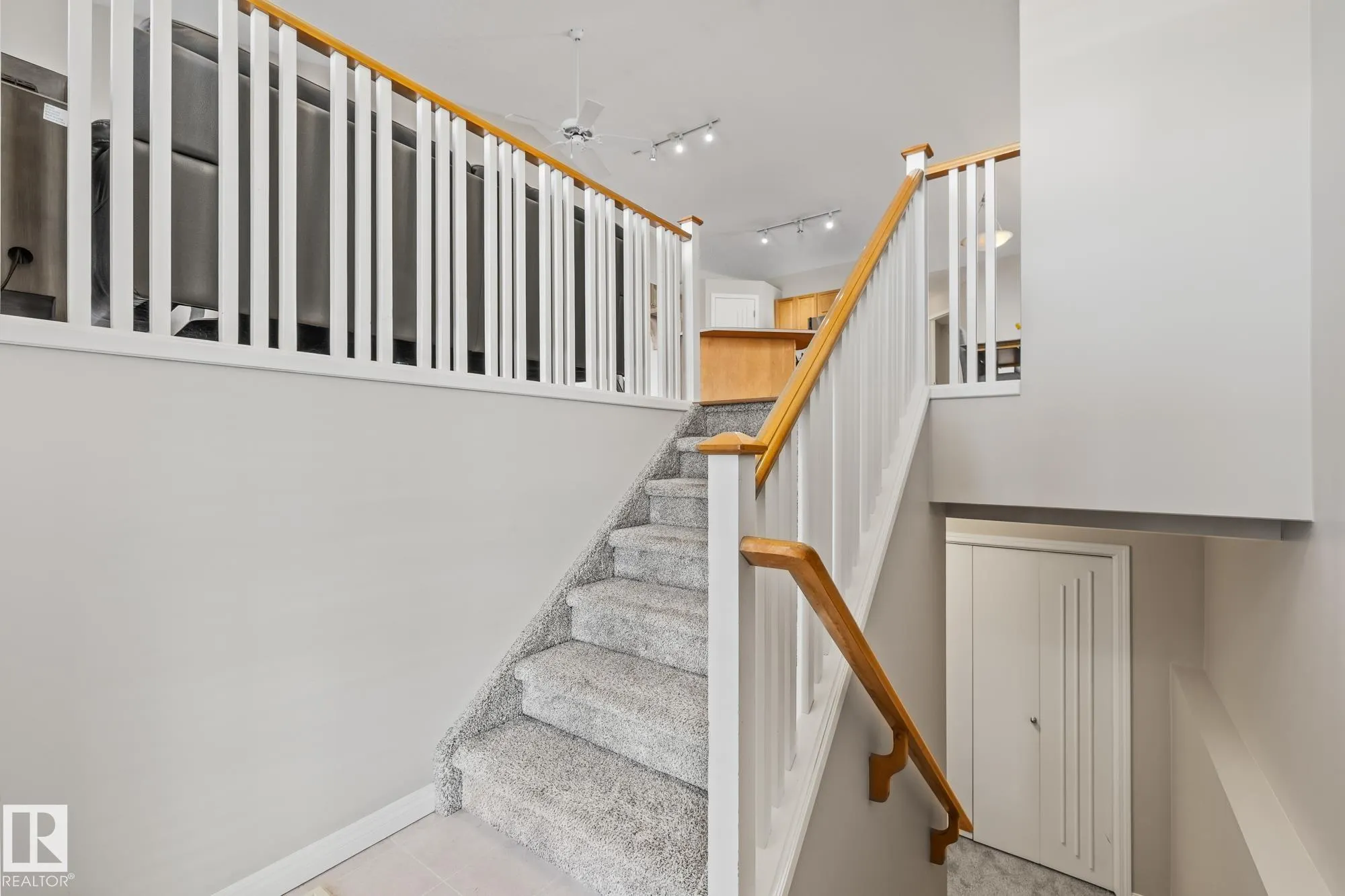 303 LEGER Way