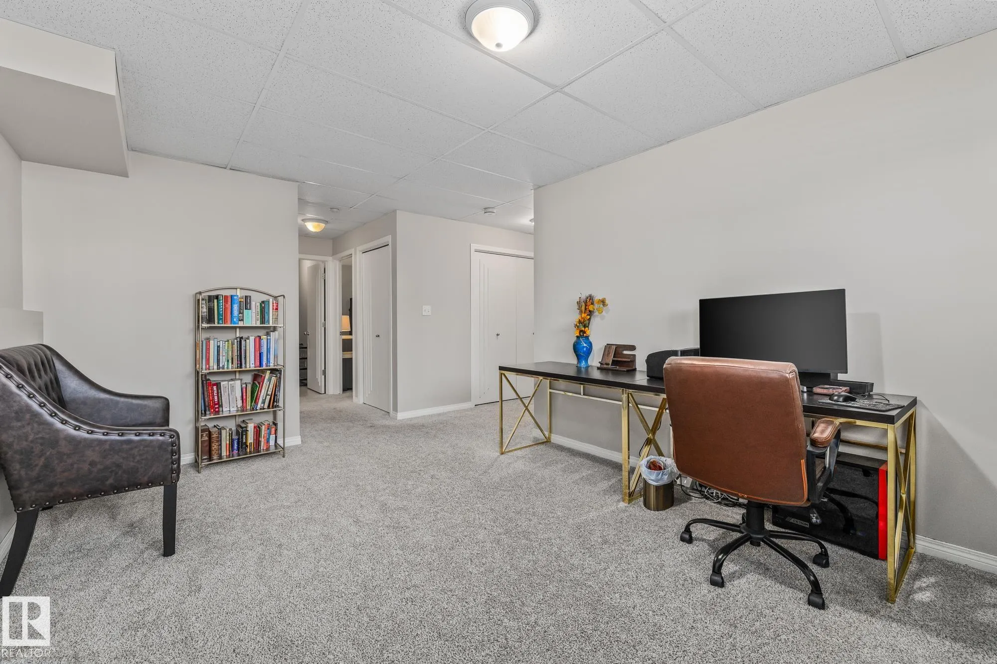 303 LEGER Way