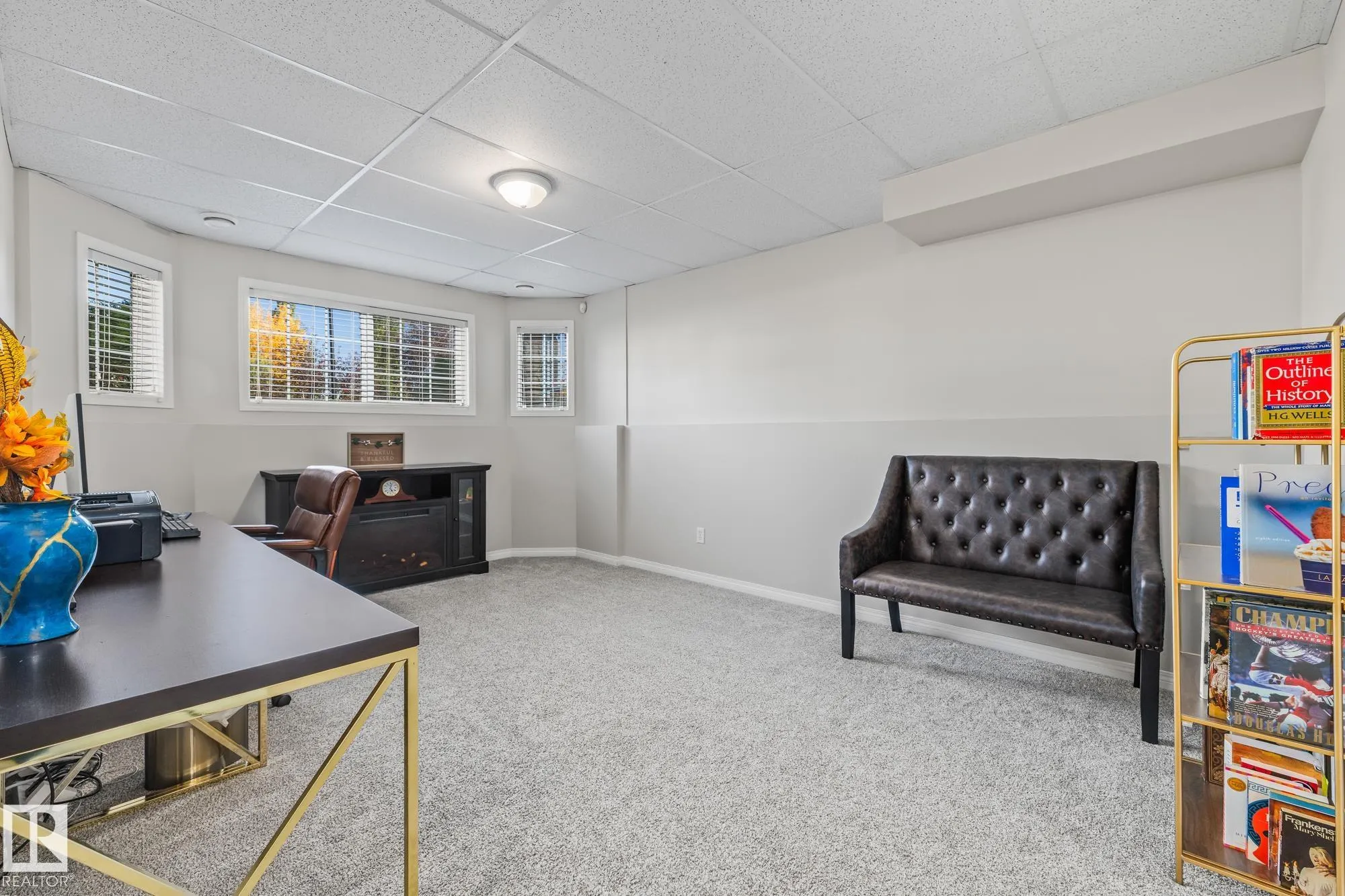 303 LEGER Way