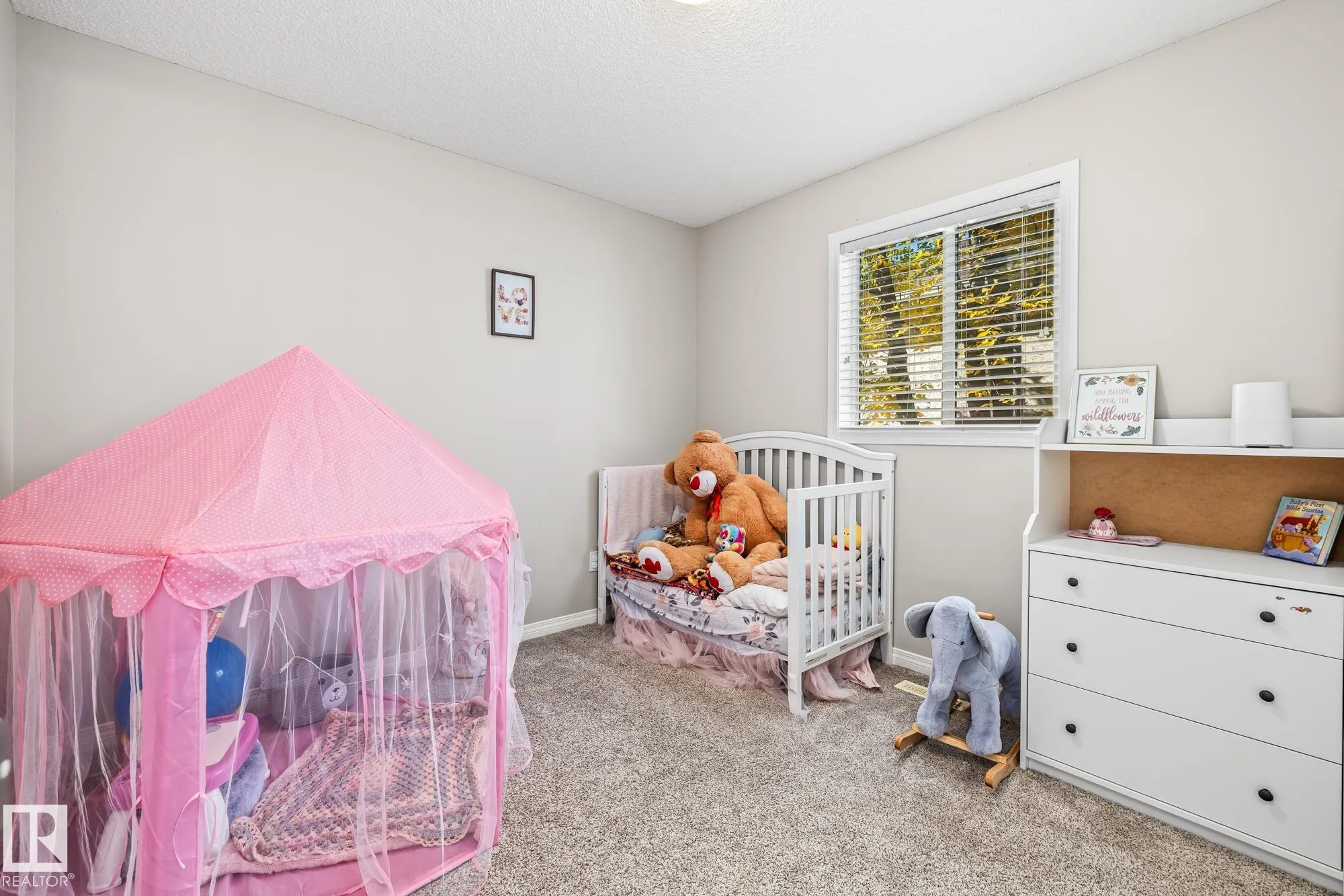 303 LEGER Way