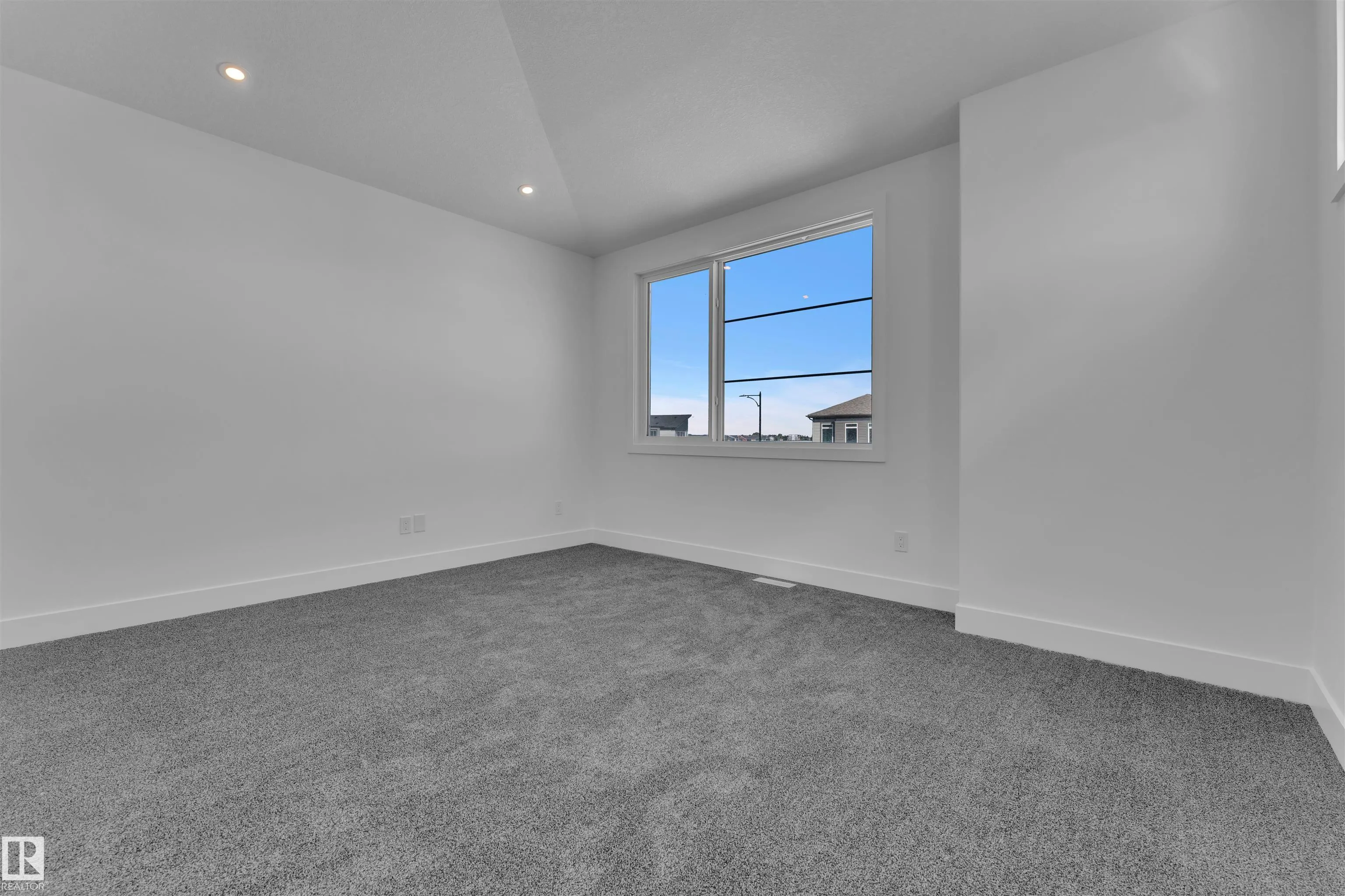 268 Munn Way