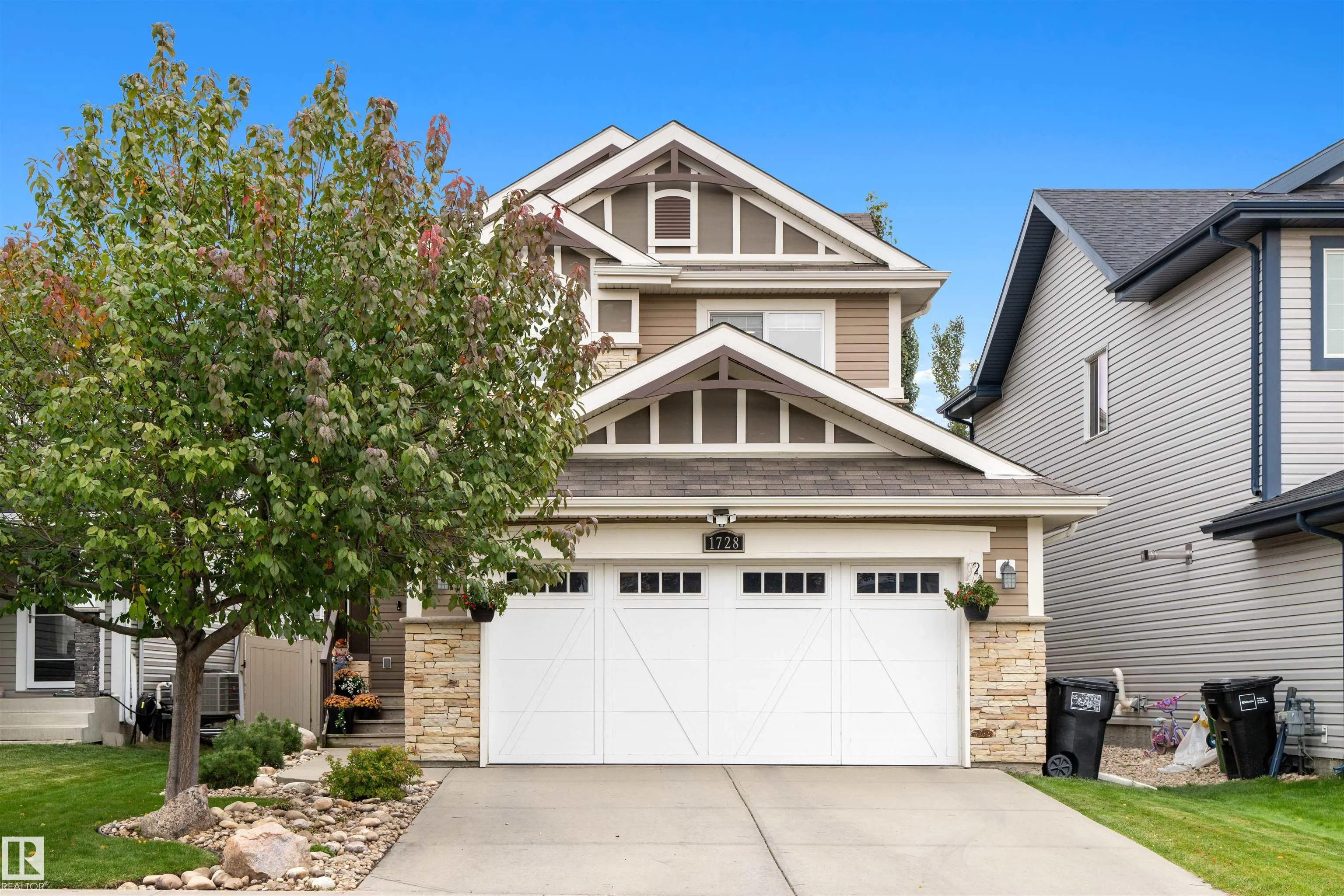 1728 Hammond Crescent