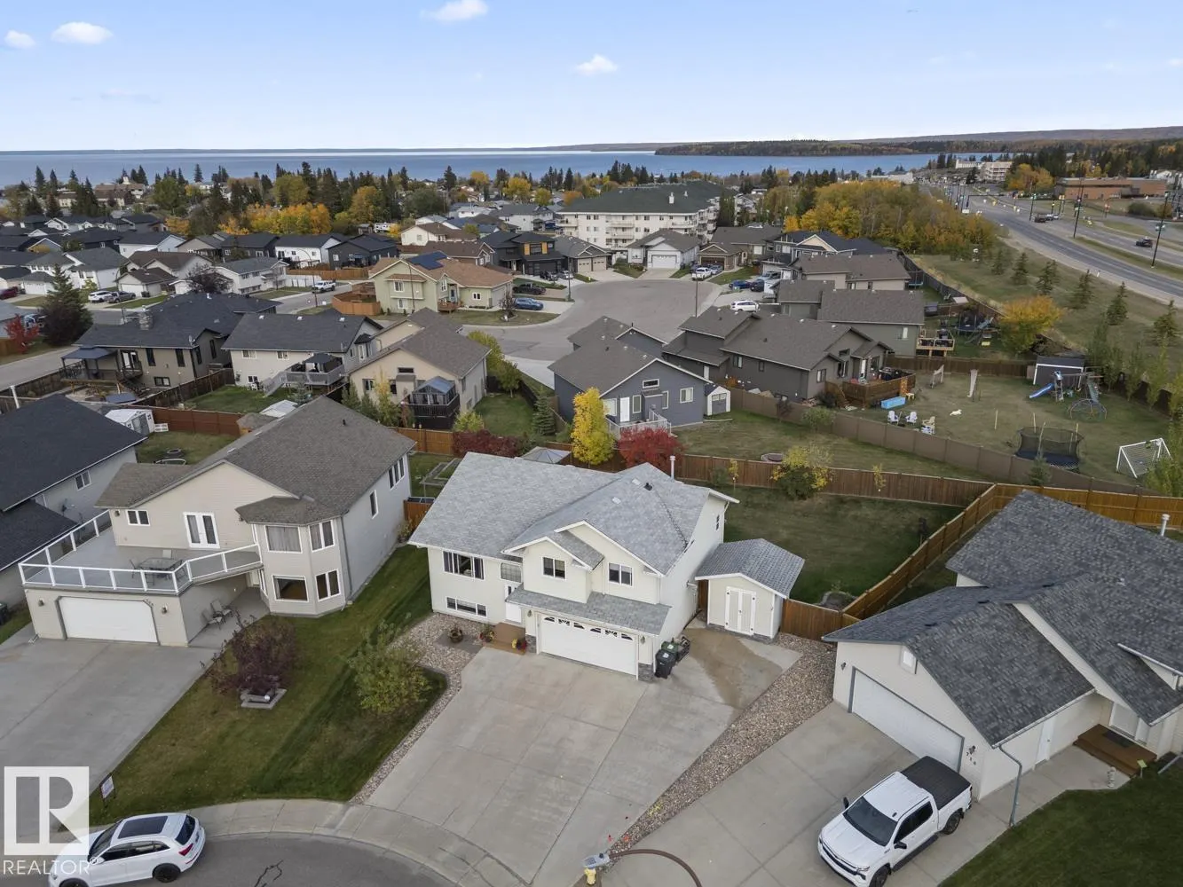 708 GROUSE Close