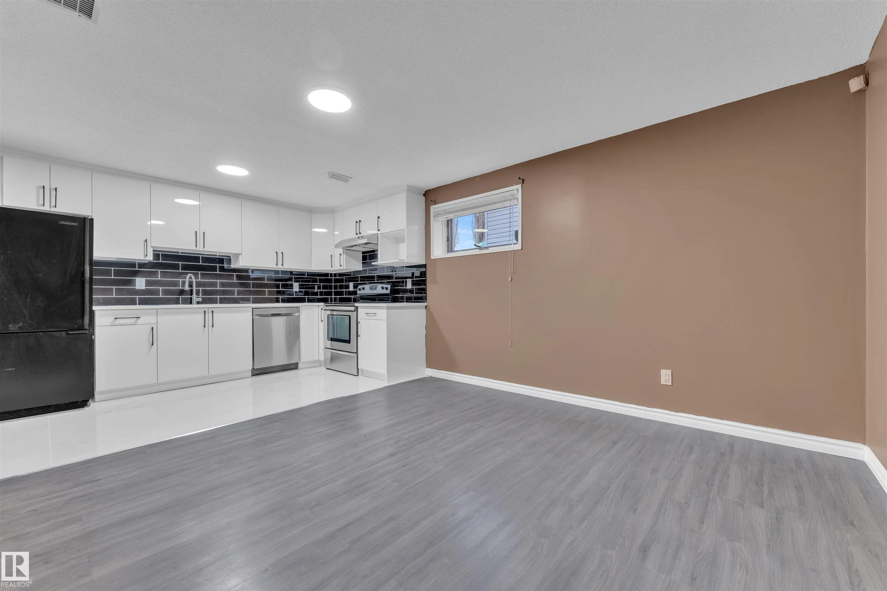 756 JOHNS Road