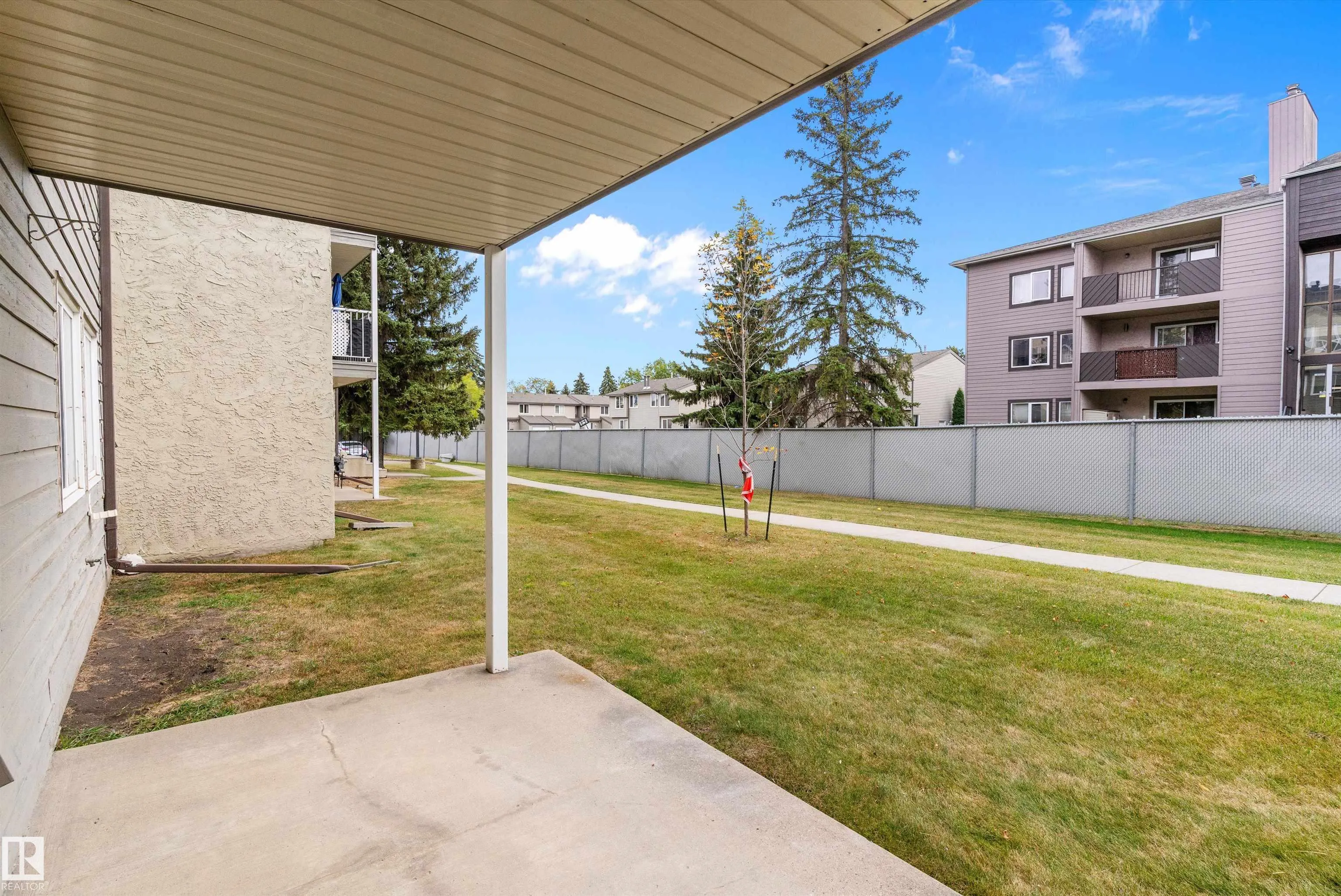 32 ALPINE Place